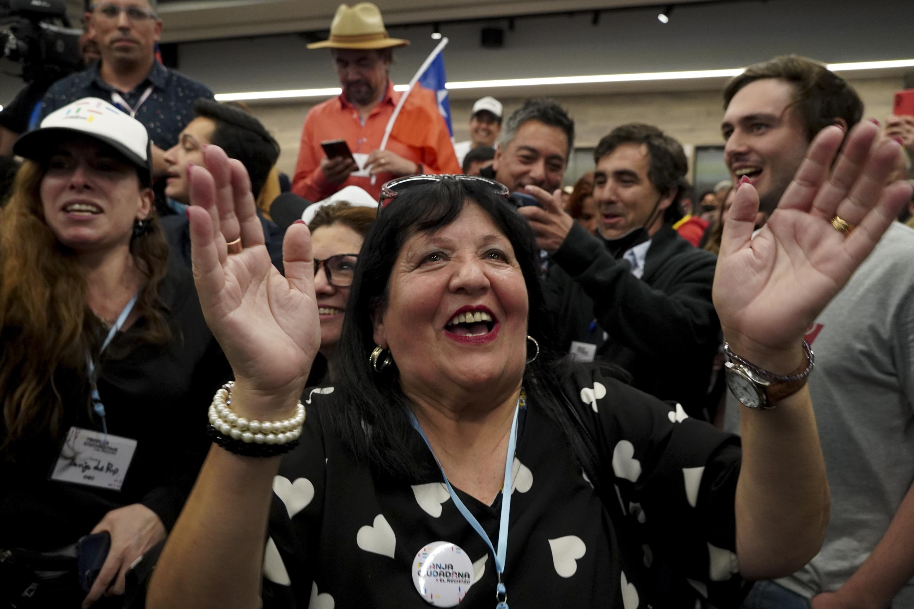 التشيليون يرفضون بشدة الدستور التقدمي الجديد