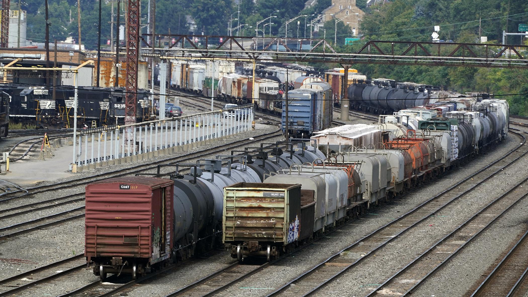 Fourth union approves deal with railroads to get 24 raises AP News