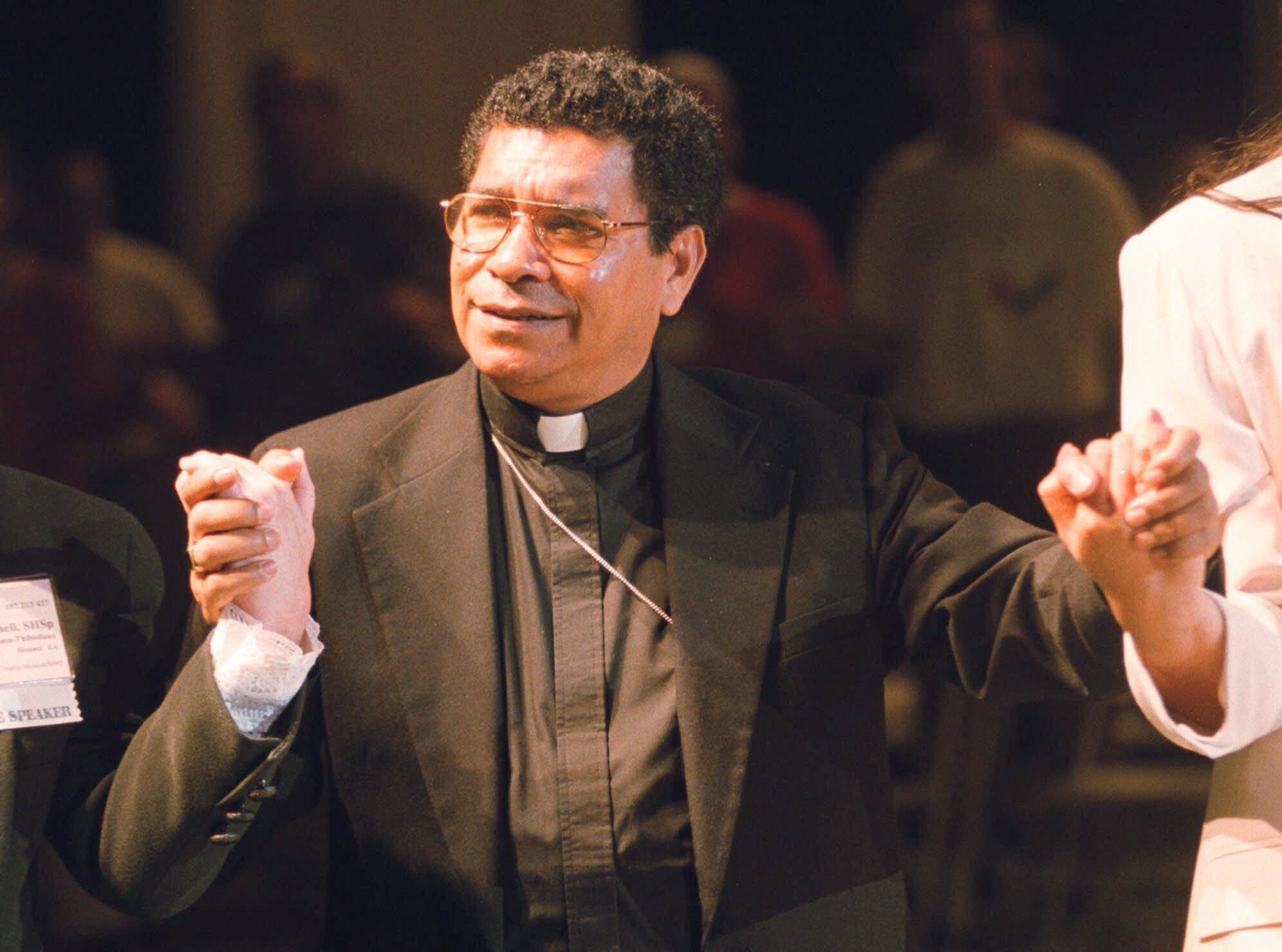 Vatican sanctions Nobel laureate after Timor accusations - The Associated Press - en Español