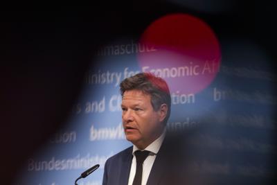 El ministro alemán de Economía y Clima, Robert Habeck, durante una conferencia de prensa en Berlín, Alemania, el 23 de junio de 2022. (AP Foto/Markus Schreiber)