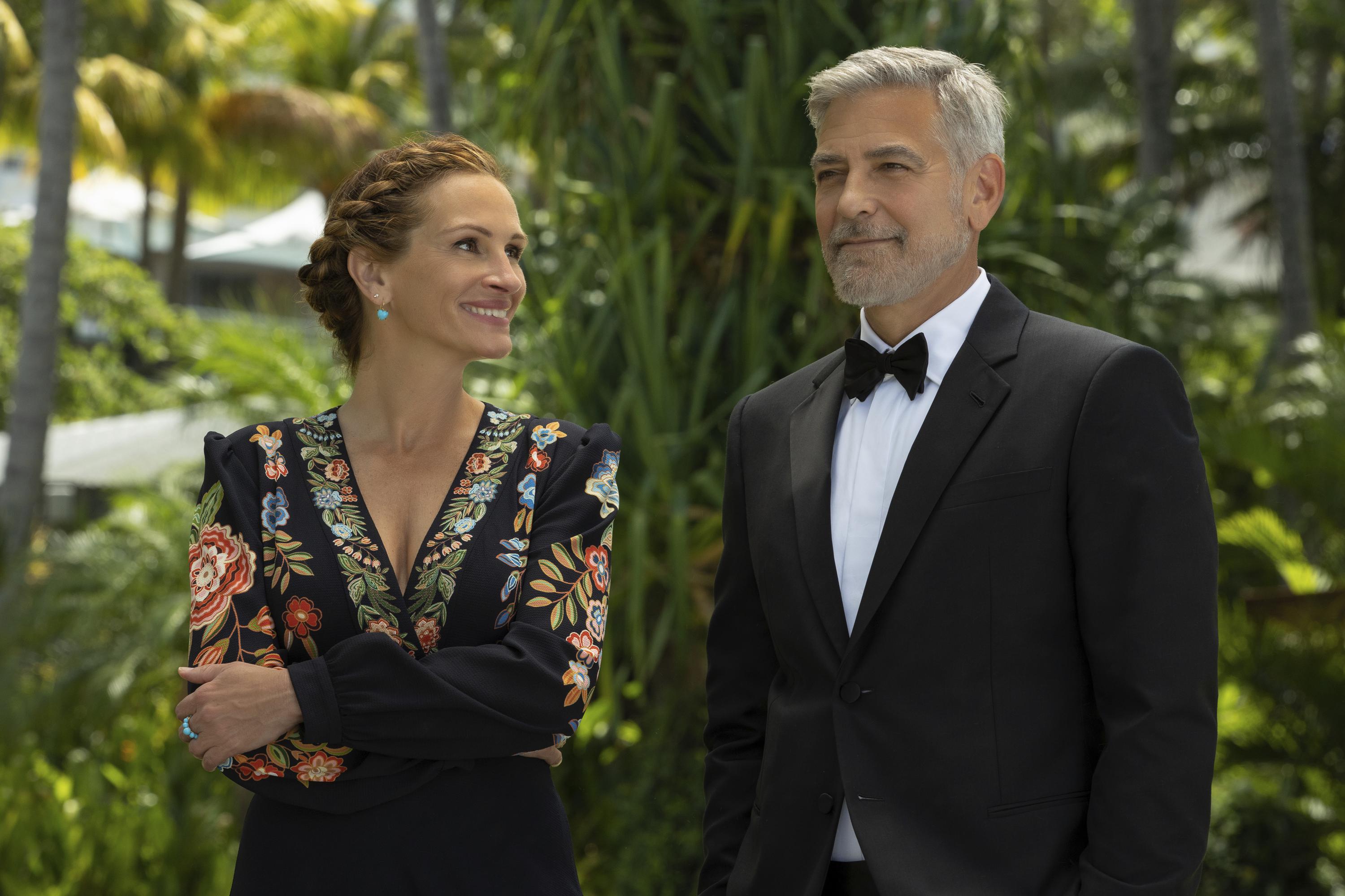 Critique: Roberts et Clooney apportent du charme à «Ticket to Paradise»