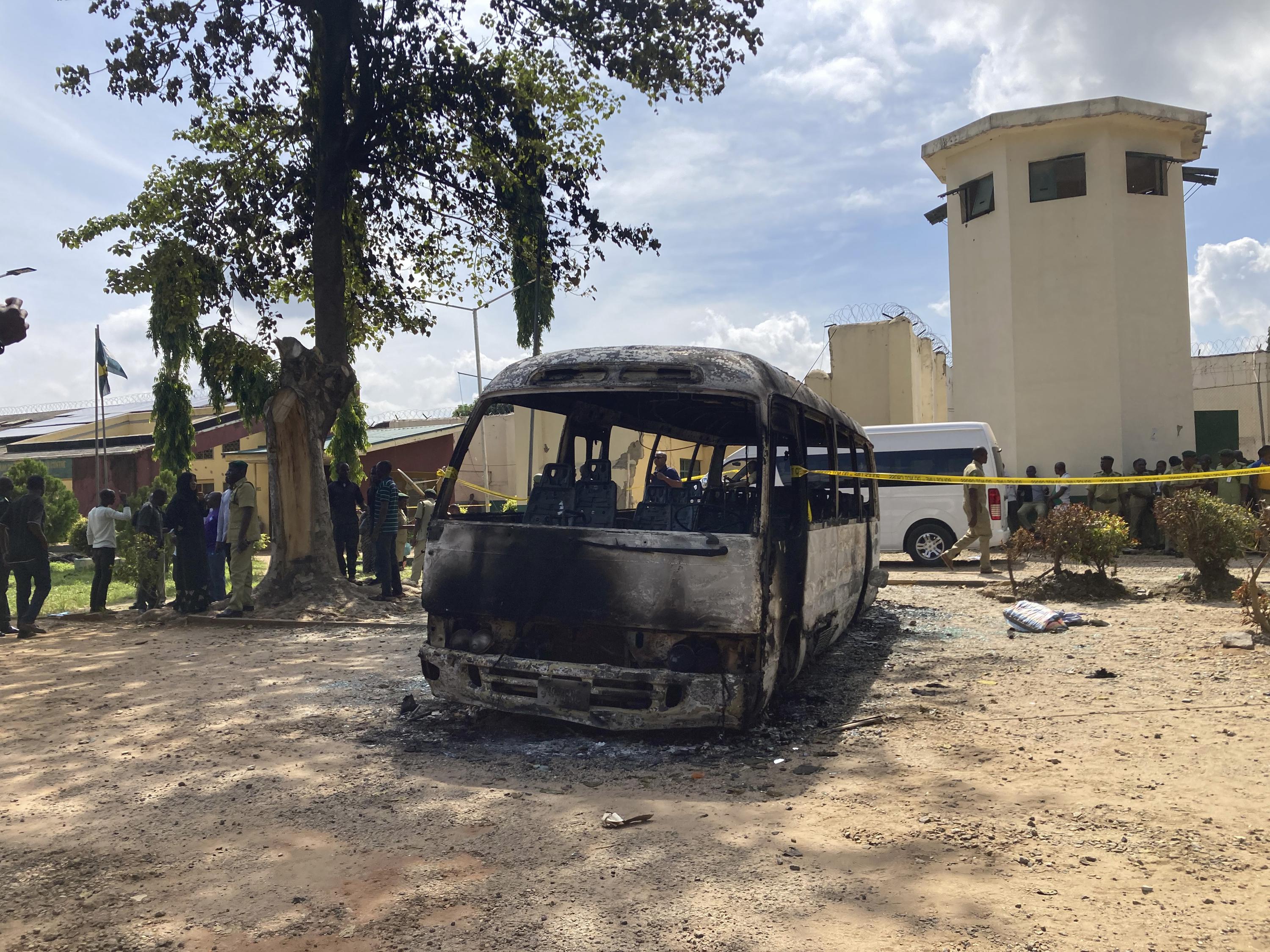 Extremists claim responsibility for Nigerian prison attack AP News