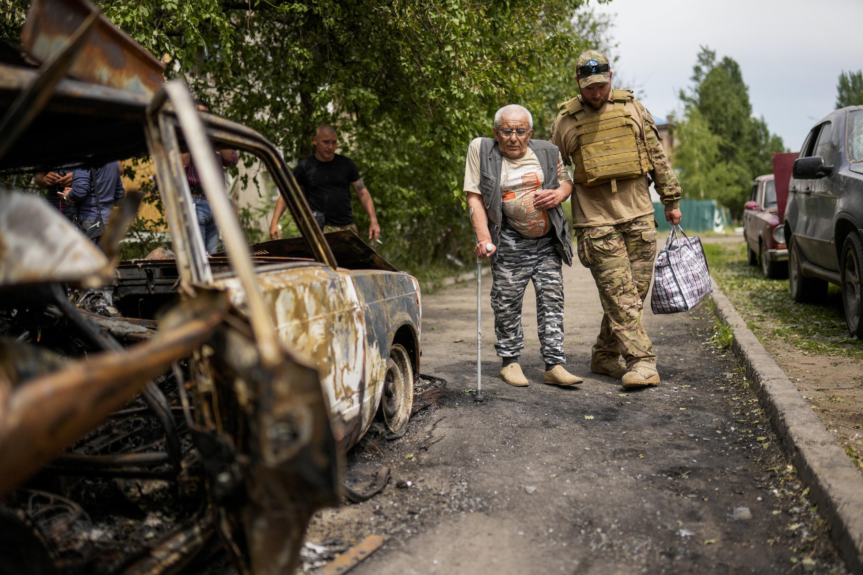 Lethal rocket strike in Sloviansk as Russia moves on Donbas