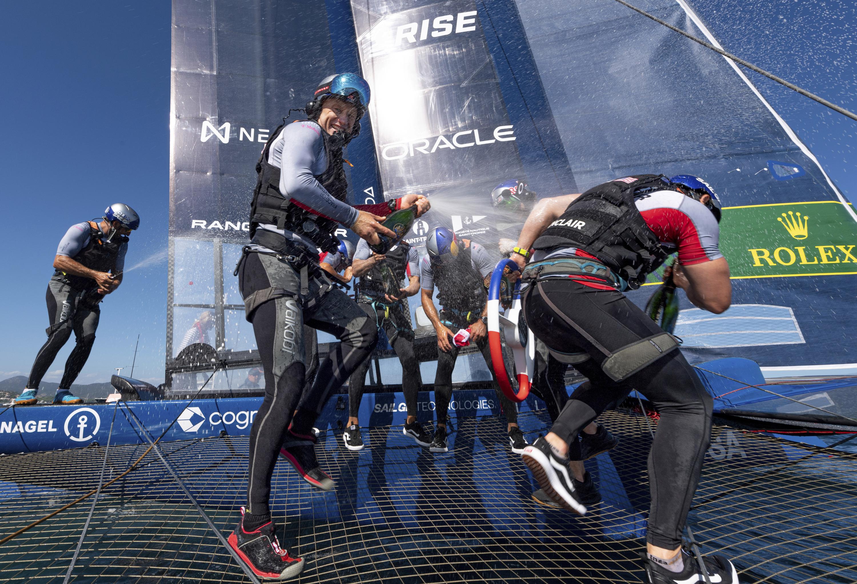 Spithill mène l’équipe américaine pour remporter la première régate du SailGP France