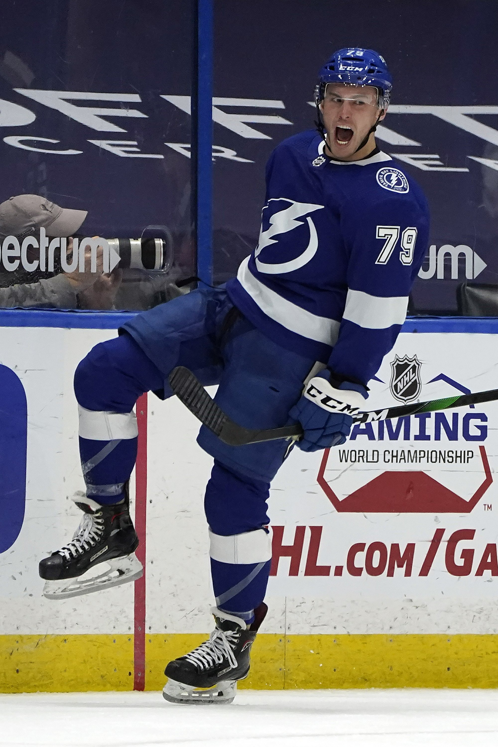 Point Scores Twice As Lightning Edge Blue Jackets 3 2