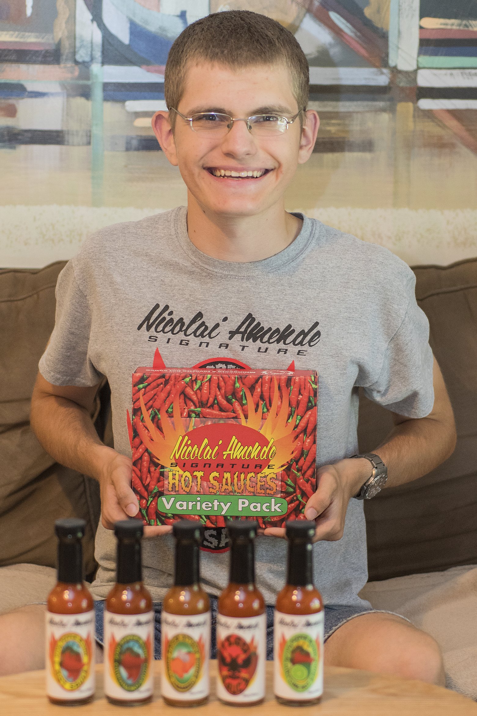 Teen strives to be Minnesota's 'hot sauce king'