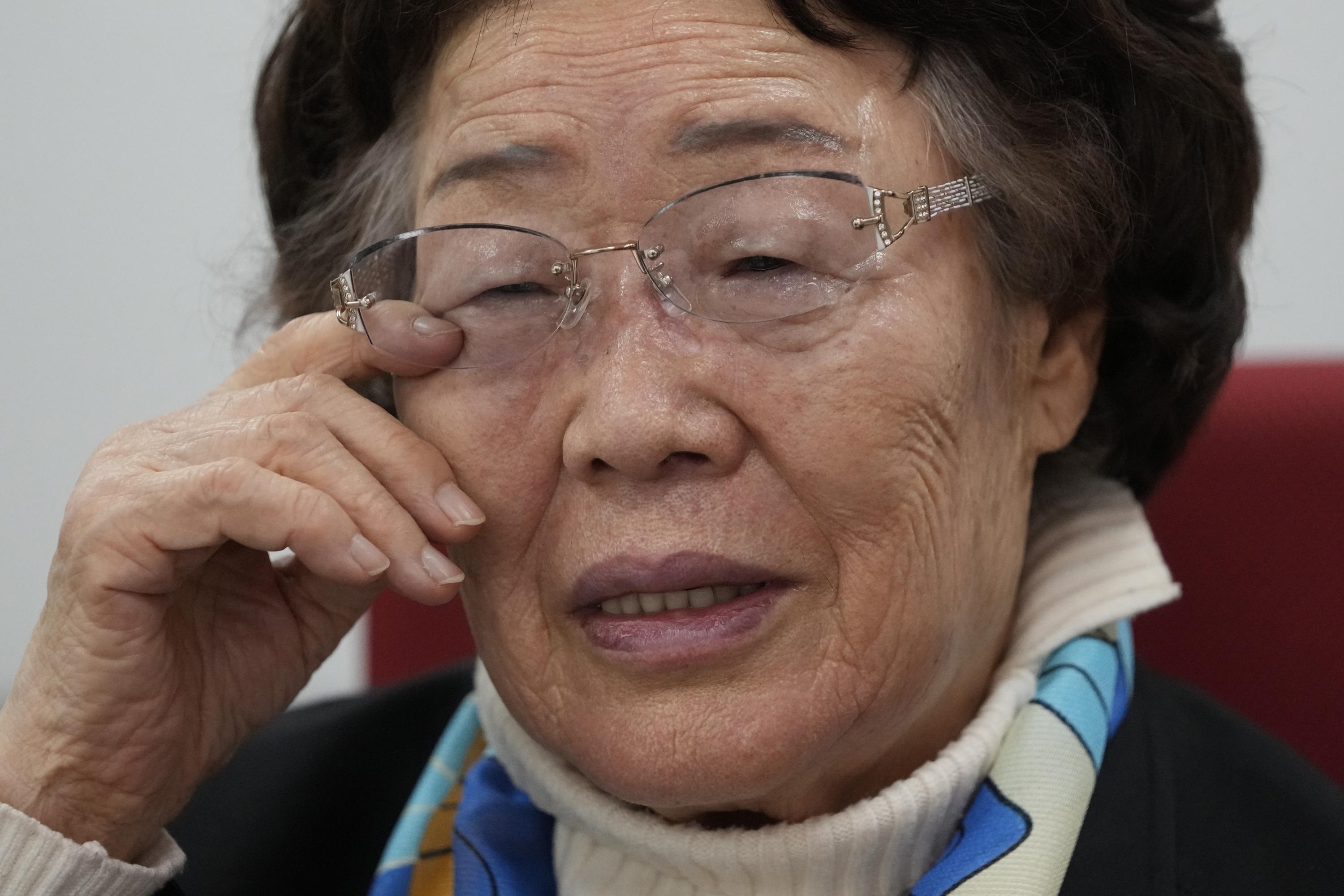 S. Korean slavery victim seeks UN justice as time runs out | AP News