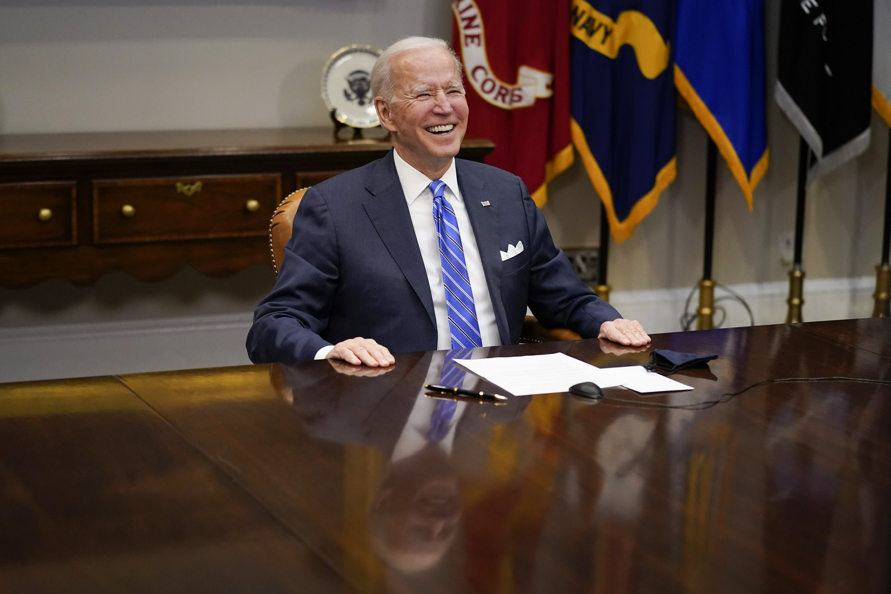 Biden praises NASA team for giving US “dose of confidence”