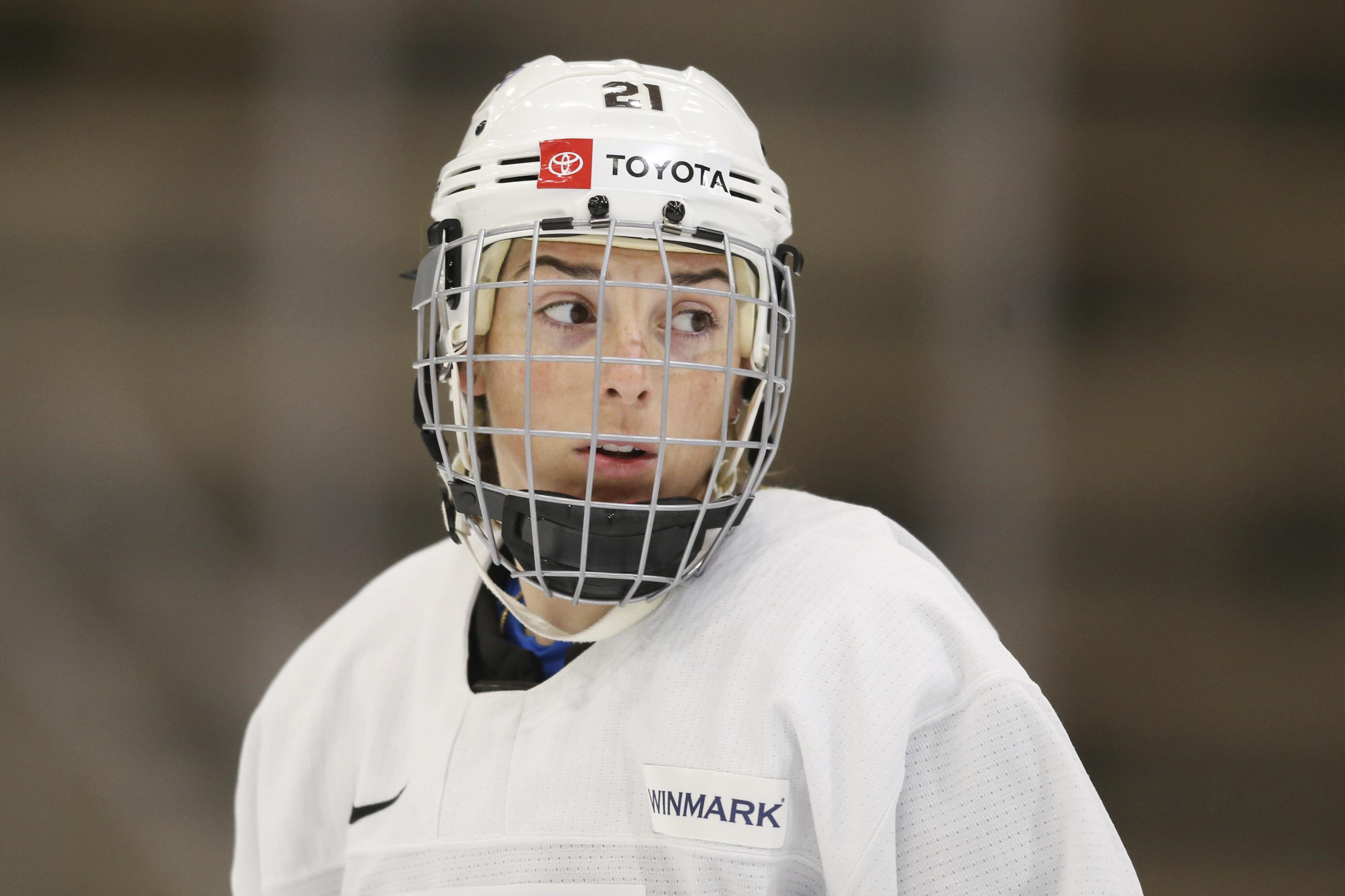 Knight Proclaims U S Is Best Entering Women s Hockey Worlds AP News