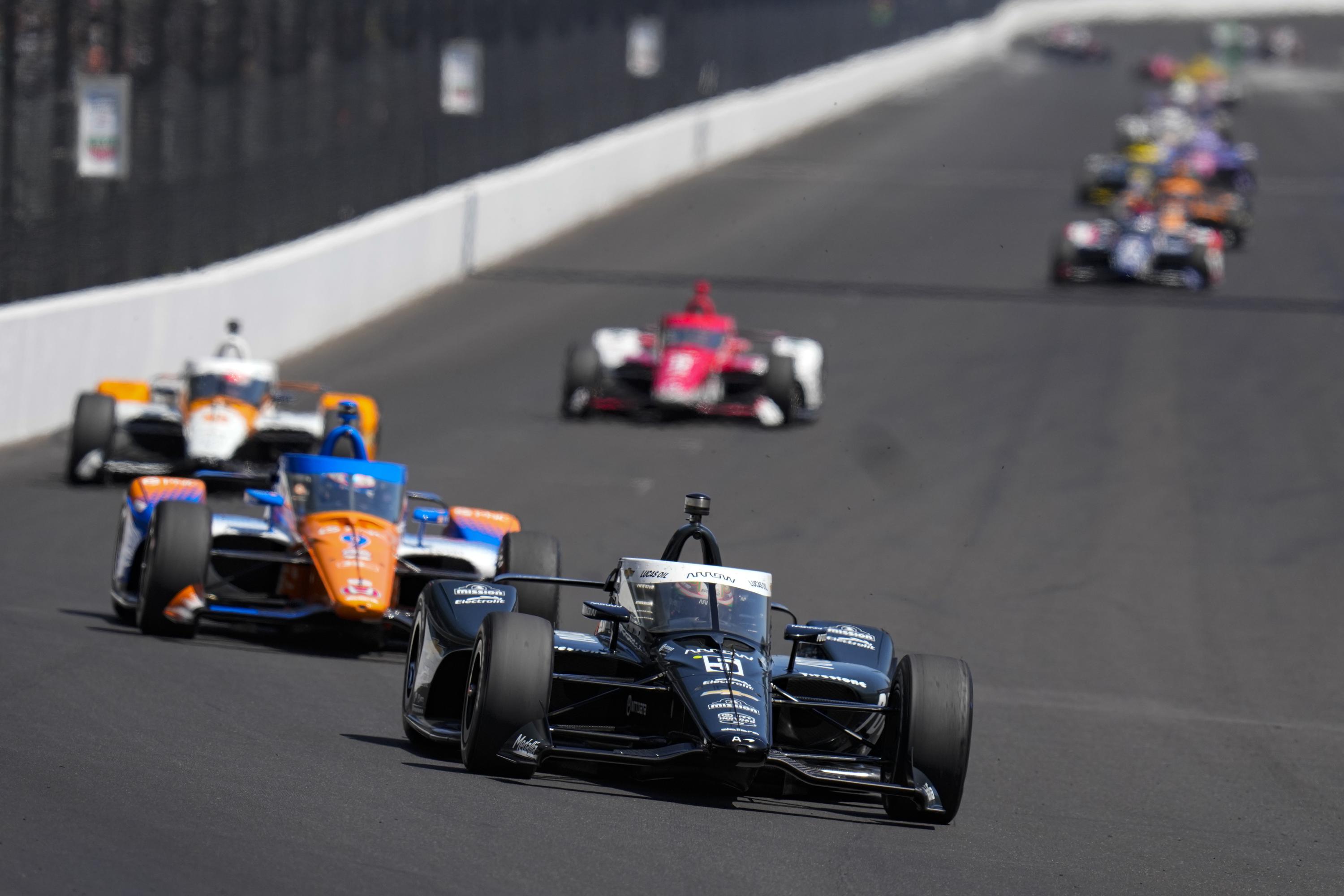 Ganassi vs. McLaren headlines Indianapolis 500 title fight, some 300,000 fans expected