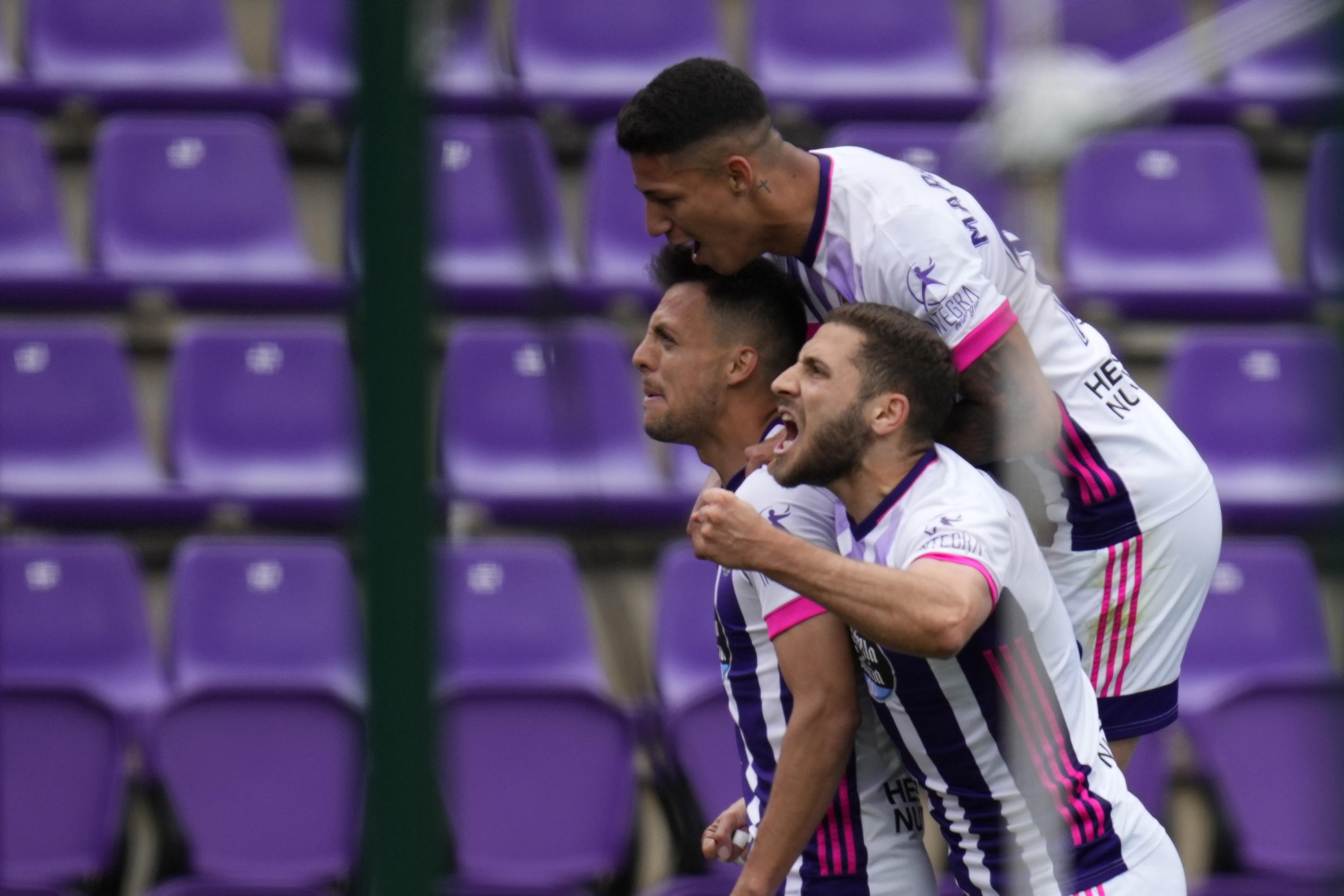 Ronaldo Valladolid en la lucha por el ascenso con Eibar, Almería