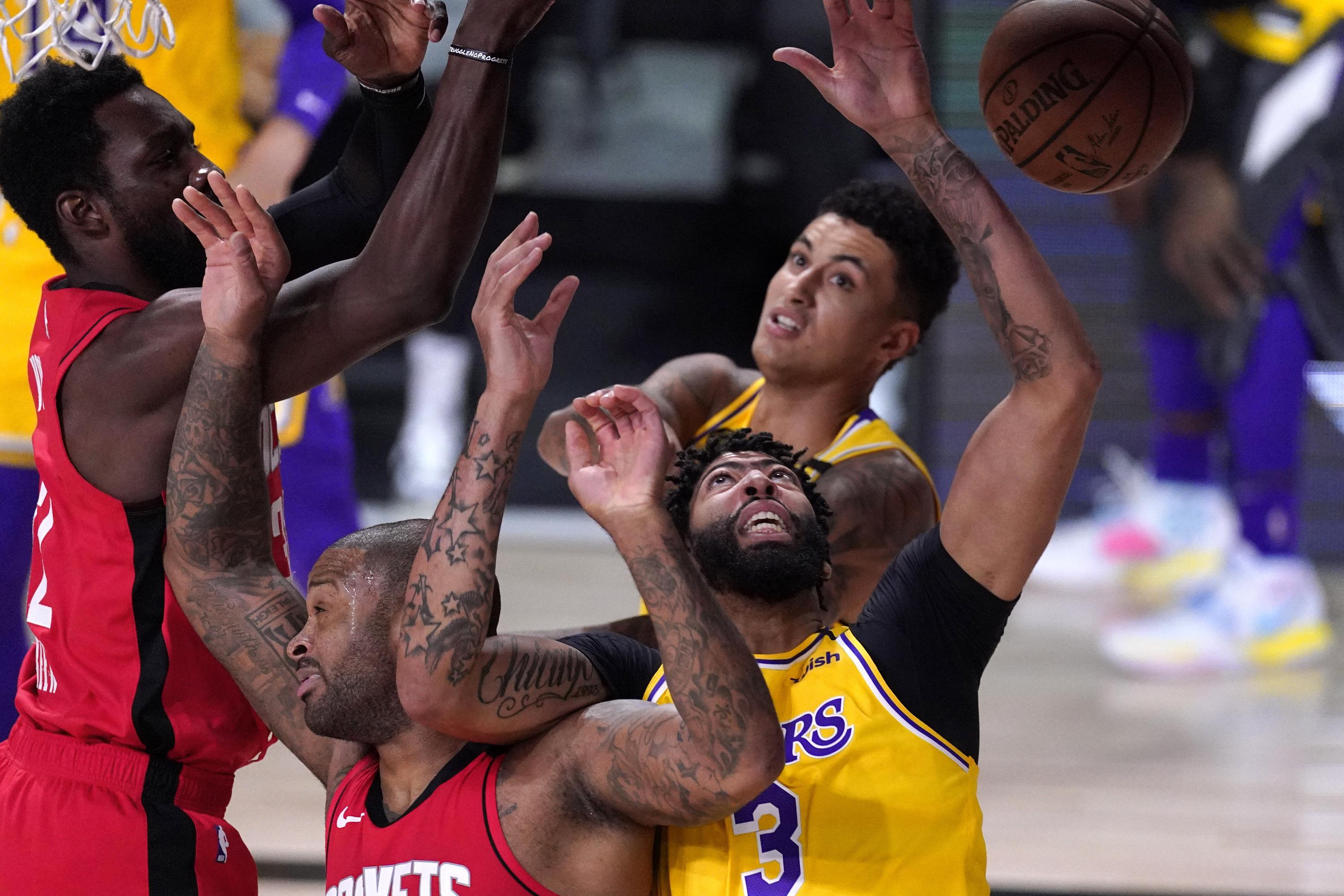 Davis, Lakers run past Rockets for 3-1 West semifinals lead | AP News