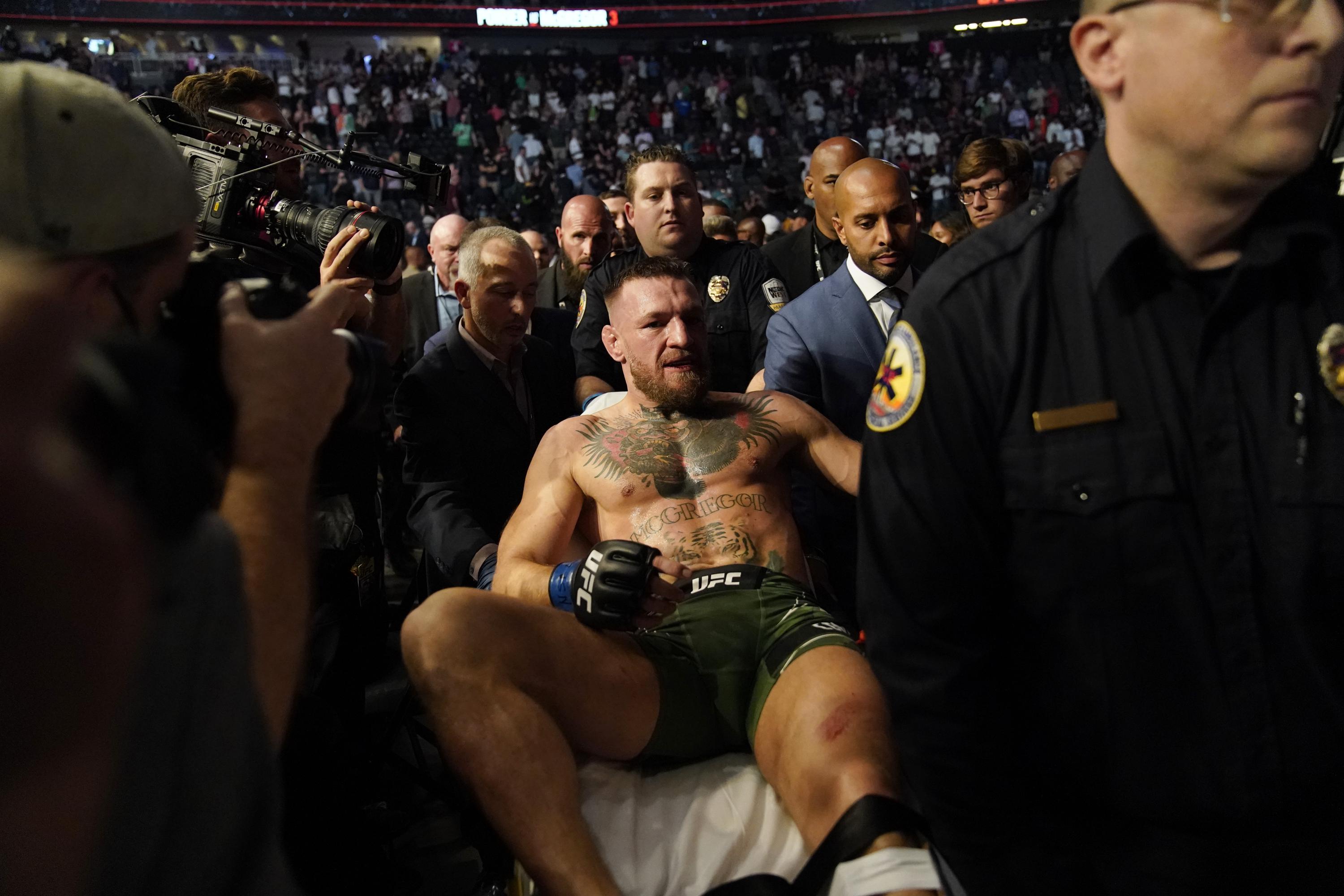 UFC: Conor McGregor demands lightweight title fight upon UFC