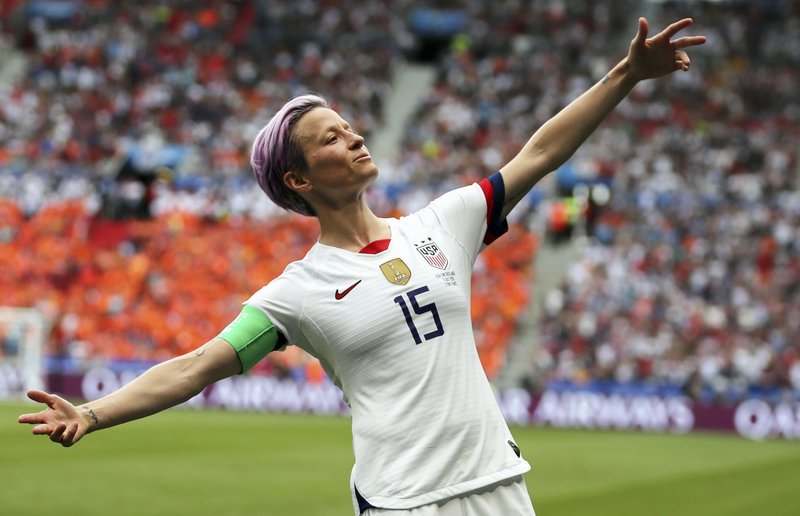 Rapinoe returns to US national team after nearly a year