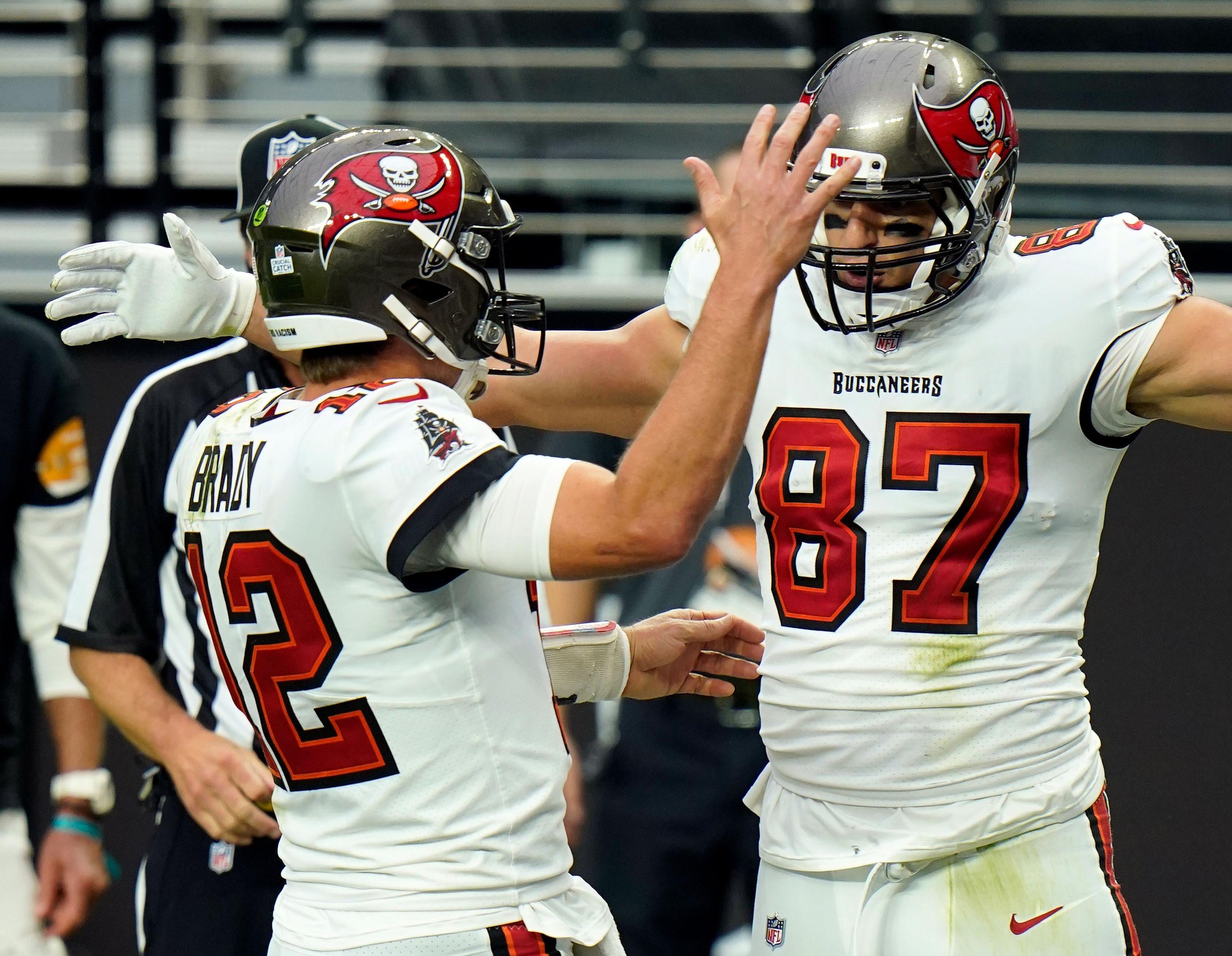 Brady Bunch: QB has taken over 200 teammates to Super Bowl