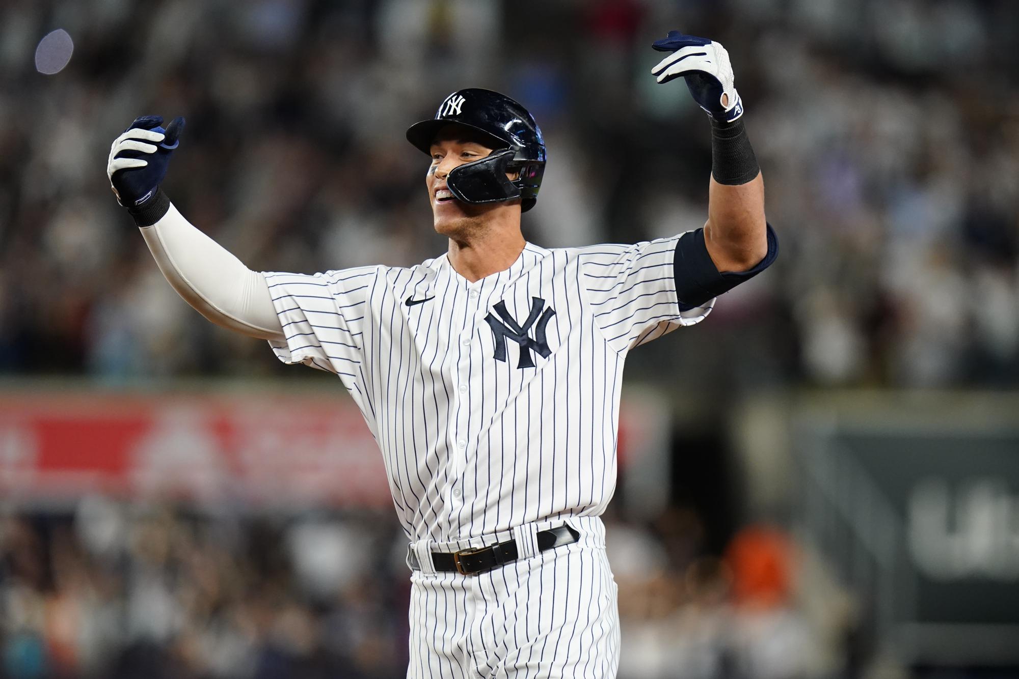 Hicks HR ties it, Judge wins it as Yankees rally past Astros | AP News