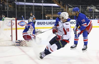 Sprong sends Capitals to 6-3 win 