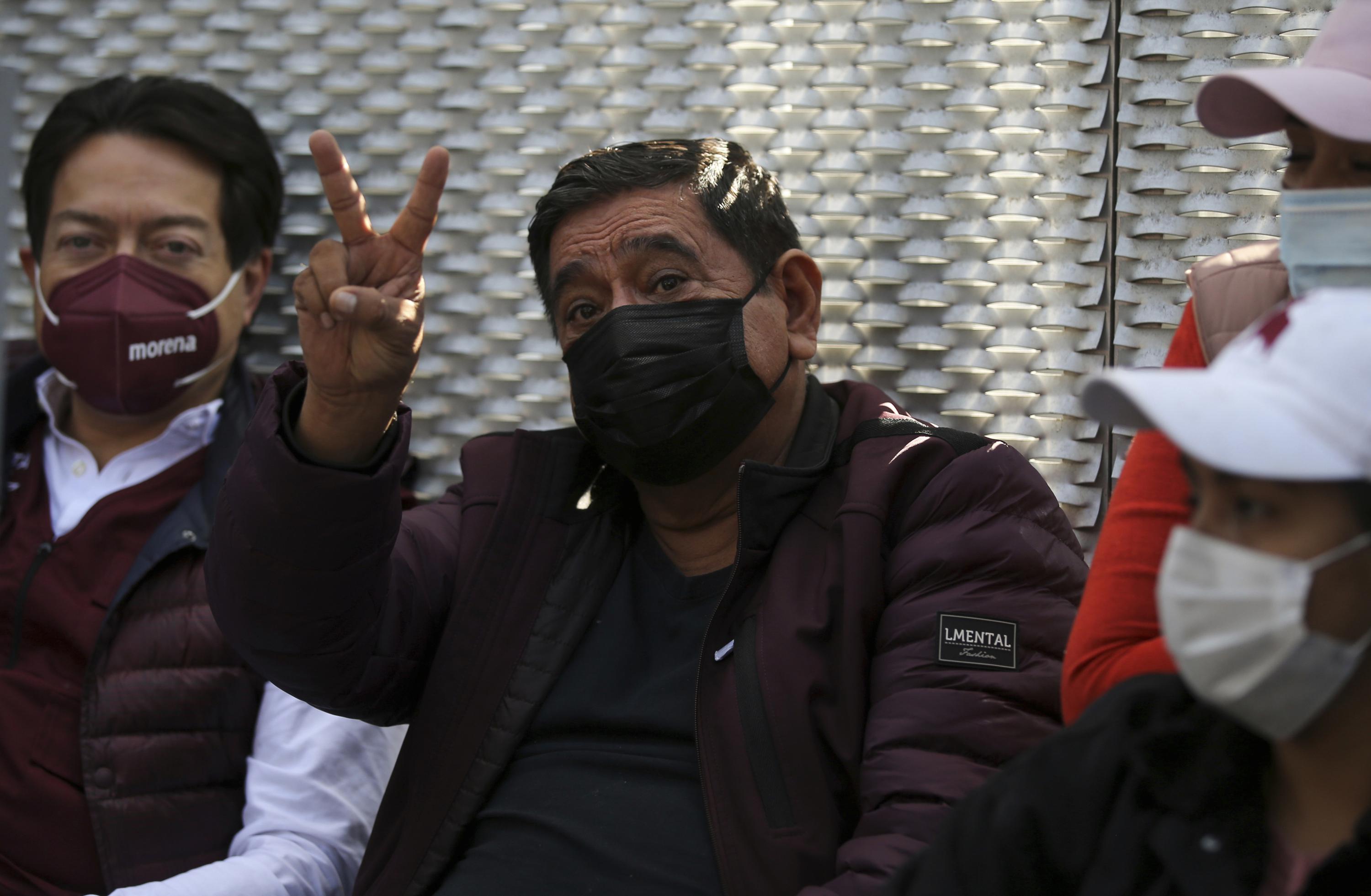 The Mexican candidate accused of rape promises to block the election