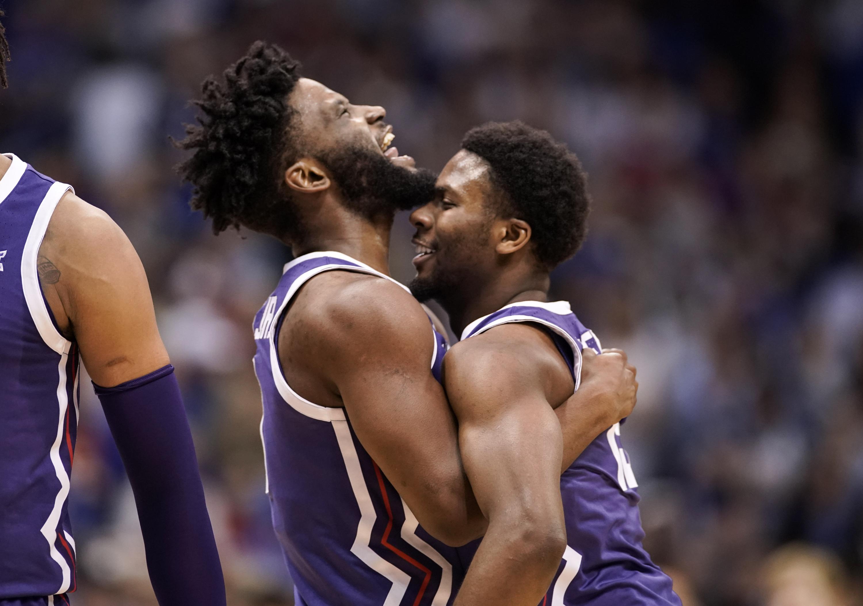 Jayhawks get friendly late whistle to advance in March Madness with 93-89  victory over Samford