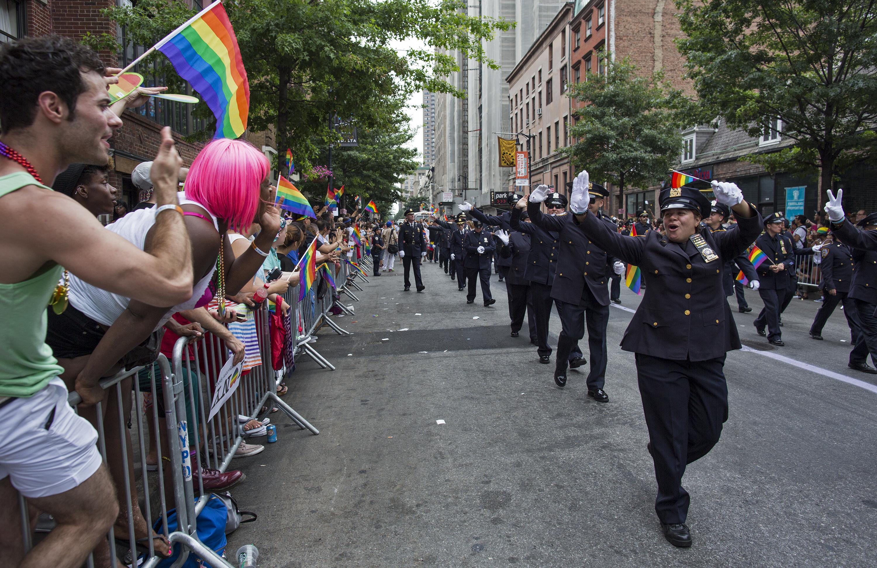 gay pride nyc parade