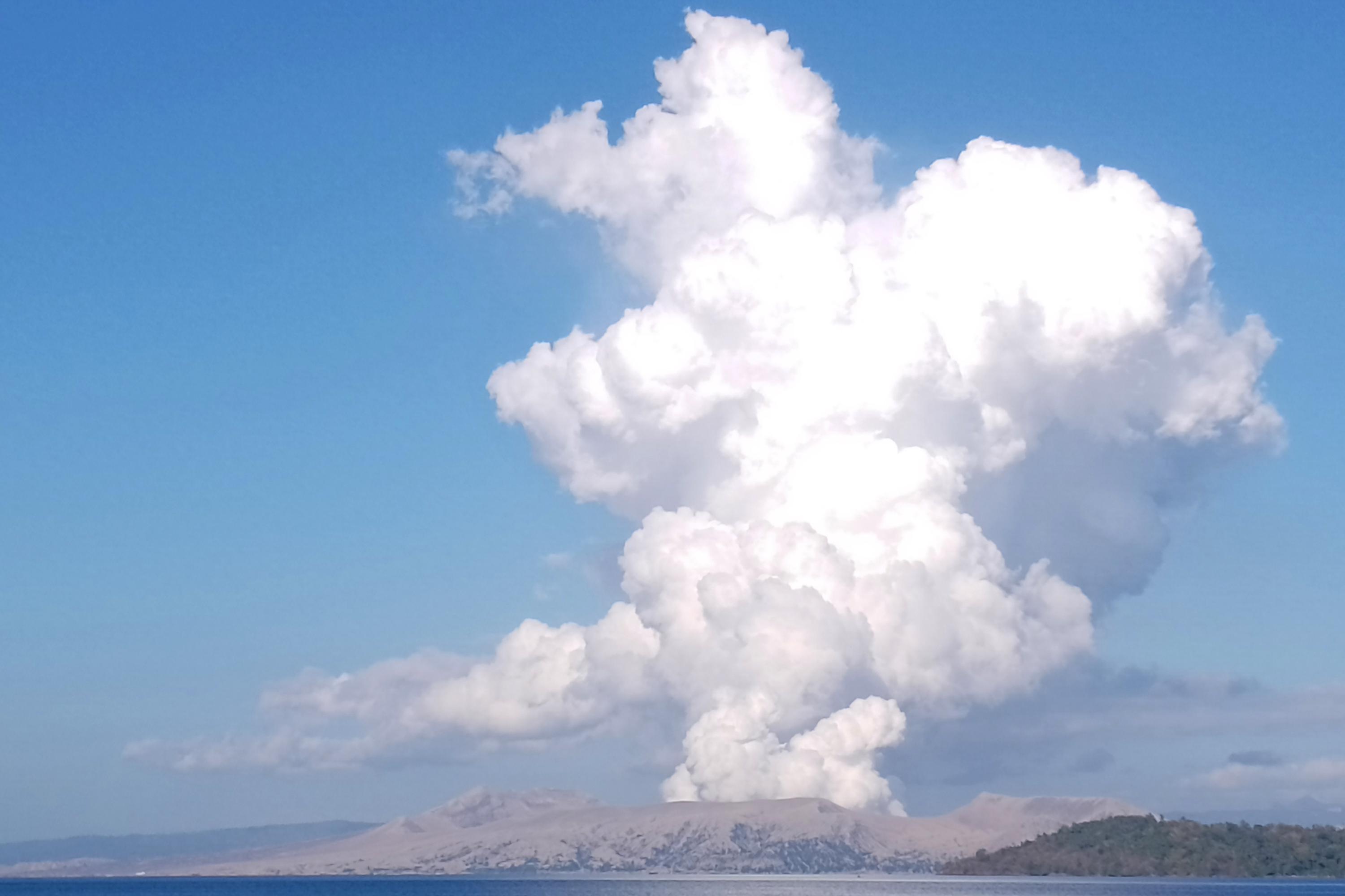 Philippine Volcano Spews Ash And Steam Evacuation Underway Ap News 3284