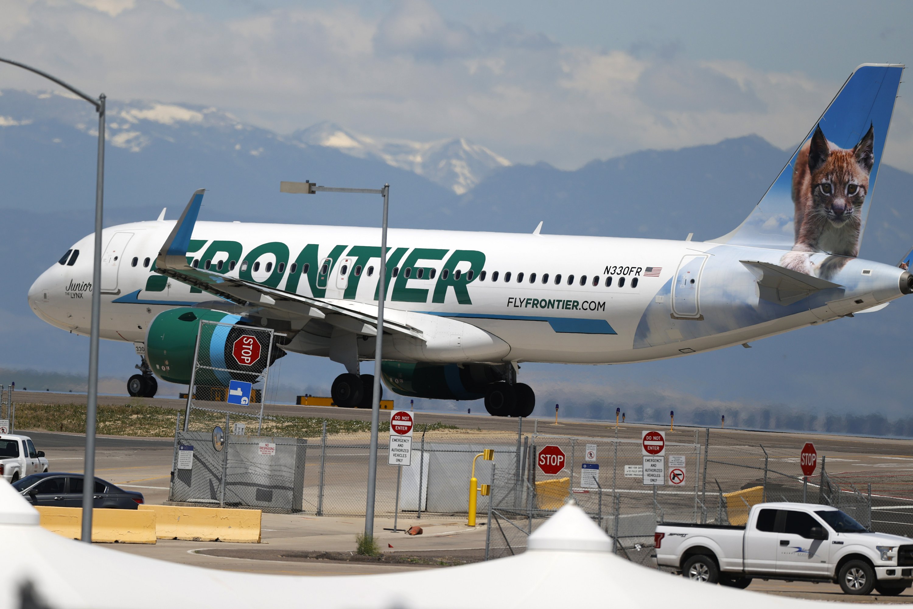 Frontier Airlines espera recaudar unos $630 millones en OPI | AP News