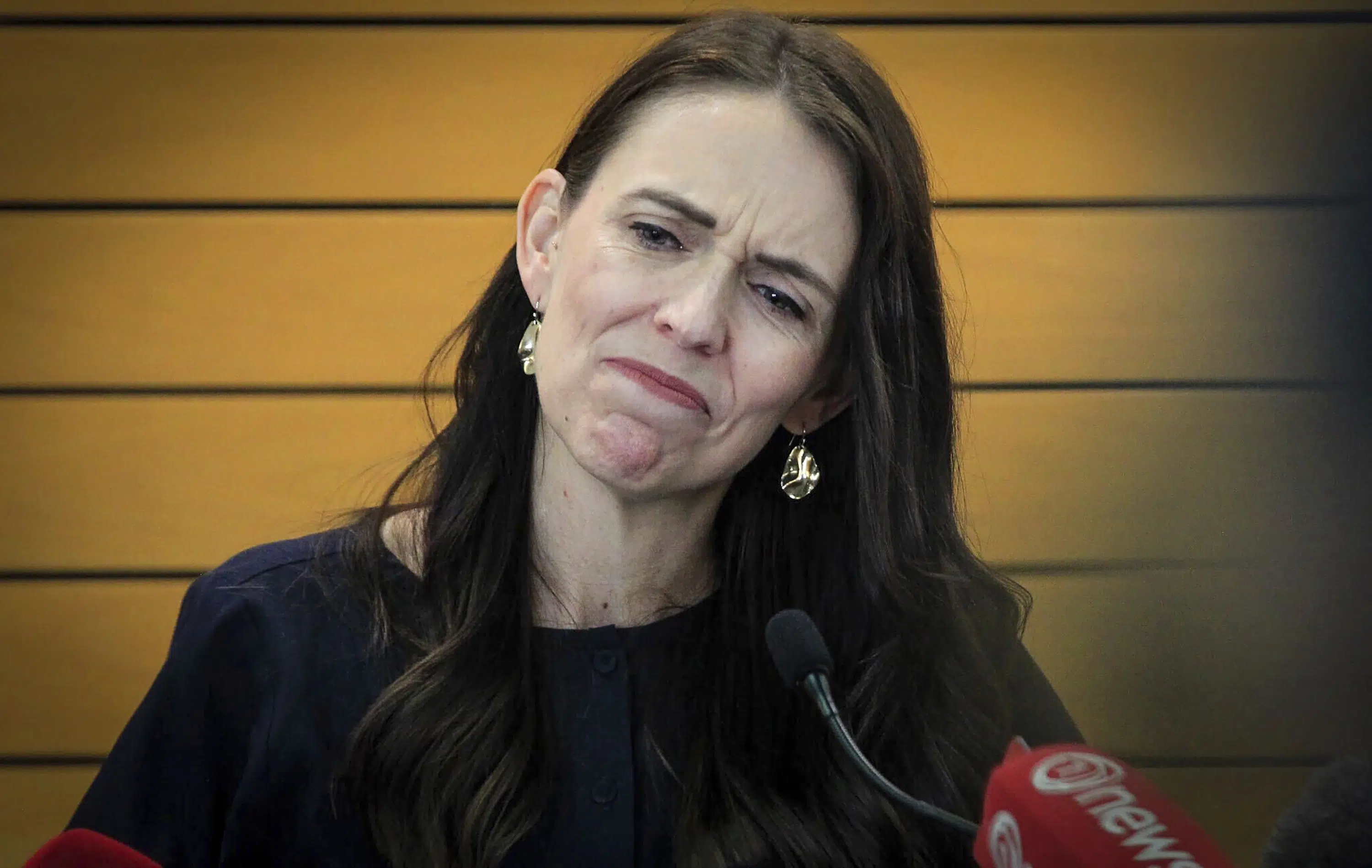 La Néo-Zélandaise Jacinda Ardern, une icône pour beaucoup, démissionne