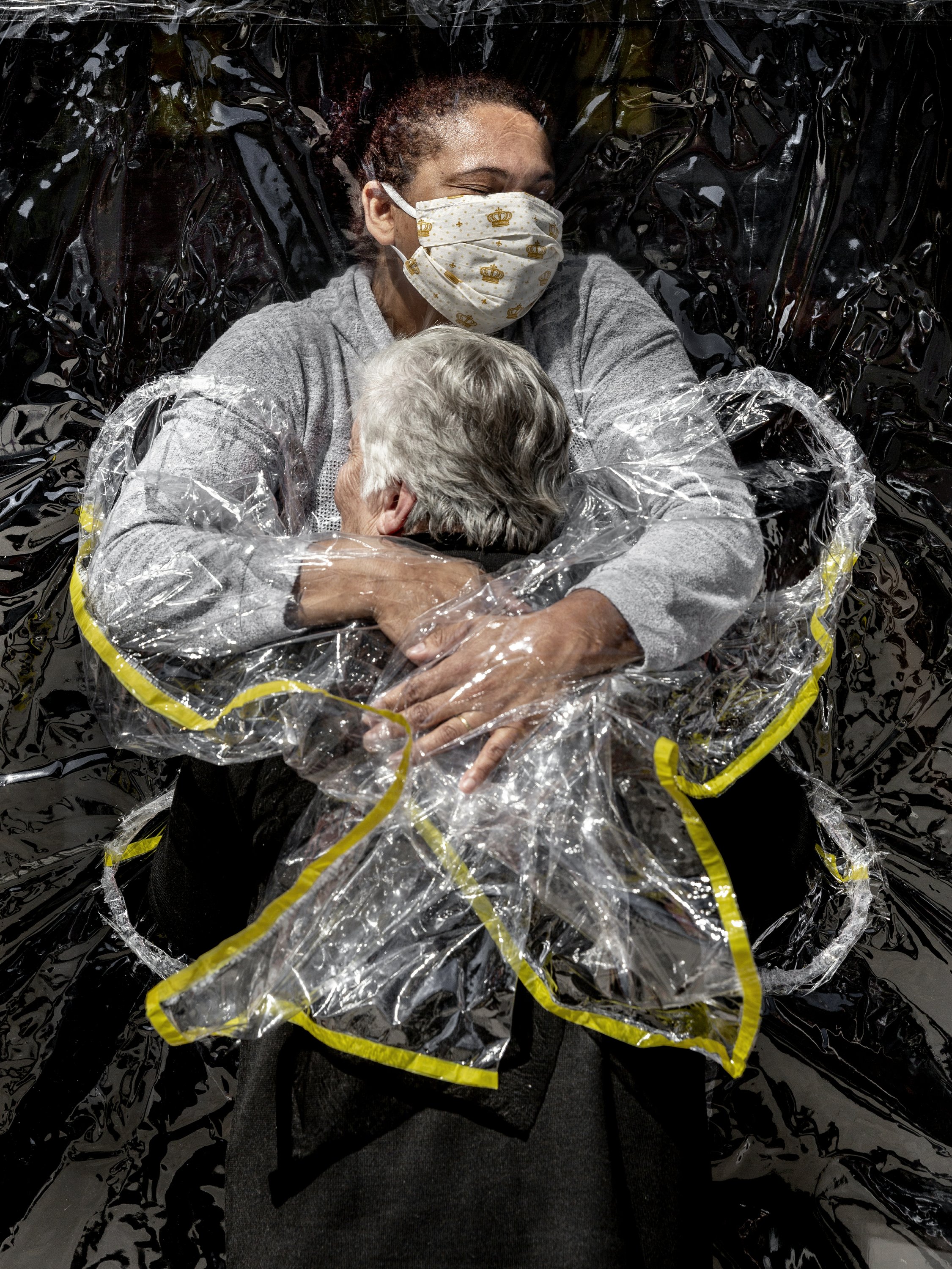 Coronavirus print is named World Press Photo of the Year