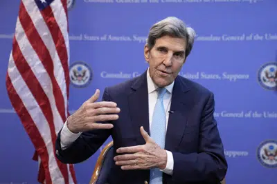 El enviado estadounidense para temas climáticos John Kerry en Sapporo, Japón, el 16 de abril de 2023. (Foto AP /Hiro Komae)