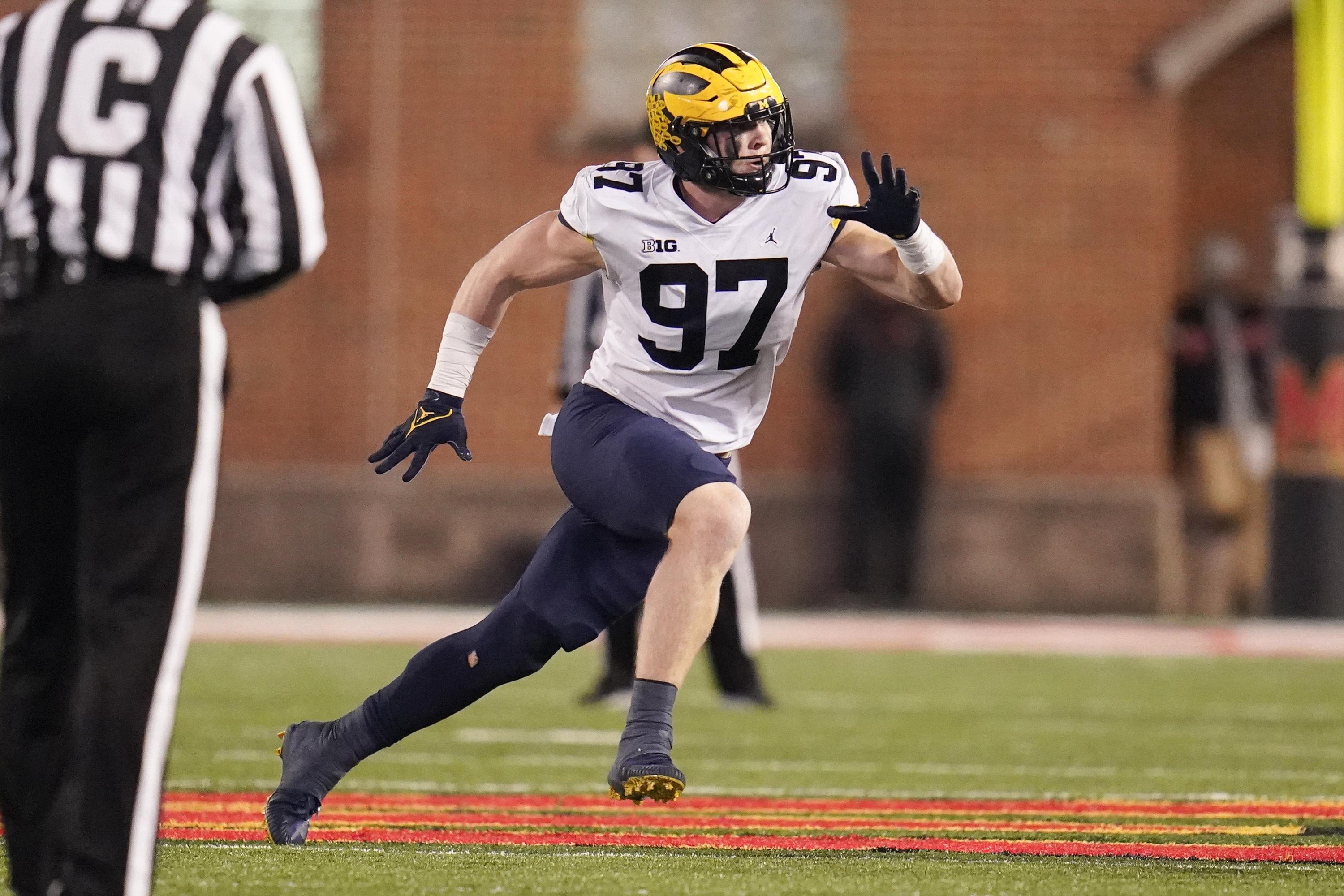 Heisman gets defensive with Hutchinson, Anderson in top 5 AP News