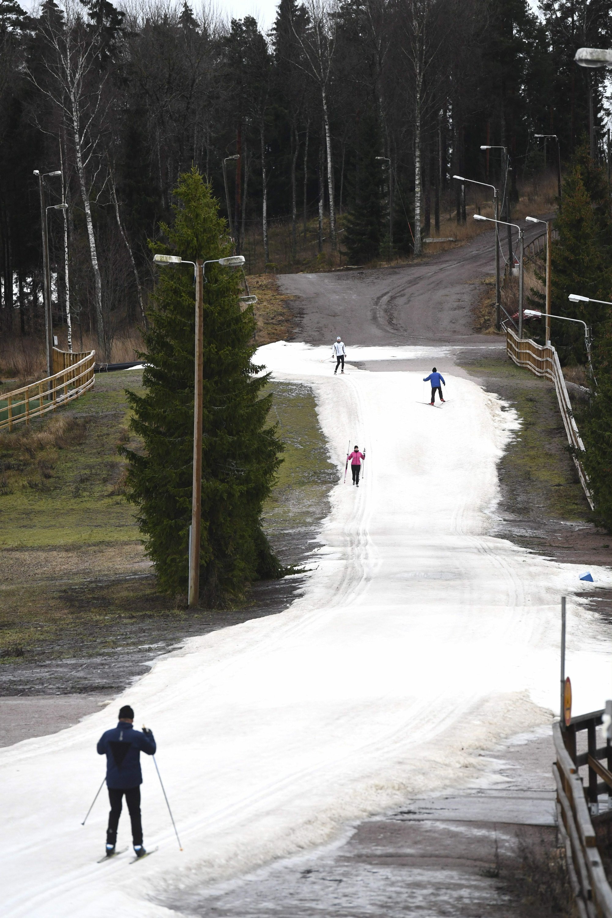finland-sees-unusually-mild-january-lack-of-snow-in-south-ap-news