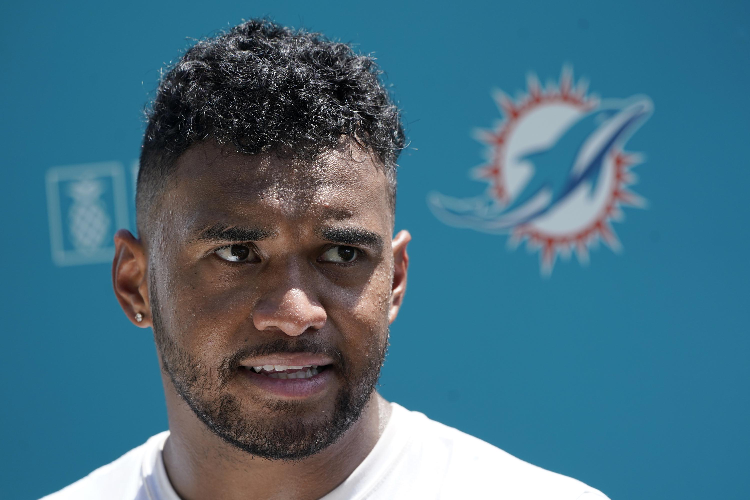 Former Teammates Tagovailoa Hurts Enter Pivotal NFL Seasons AP News