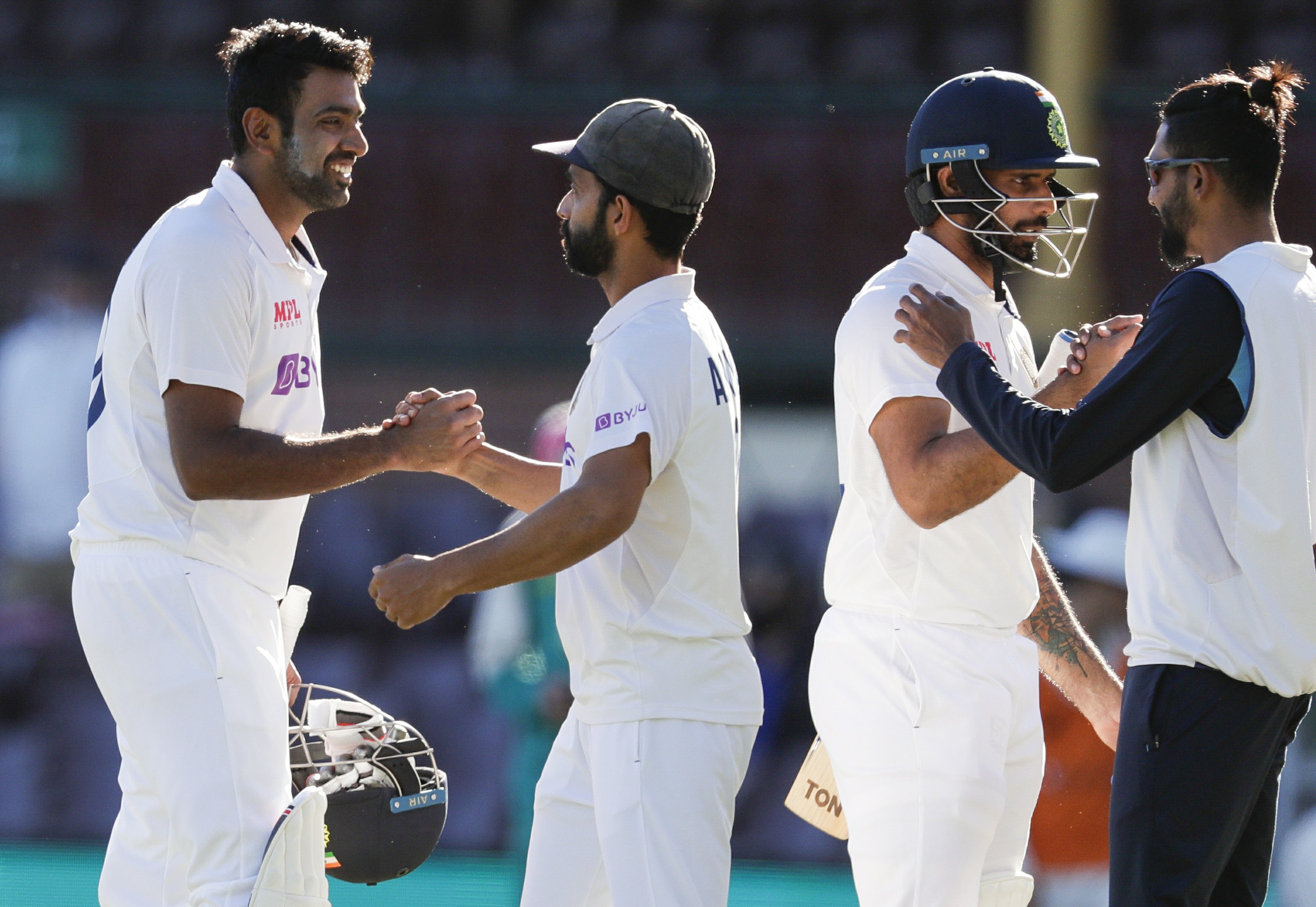 test cricket uniform