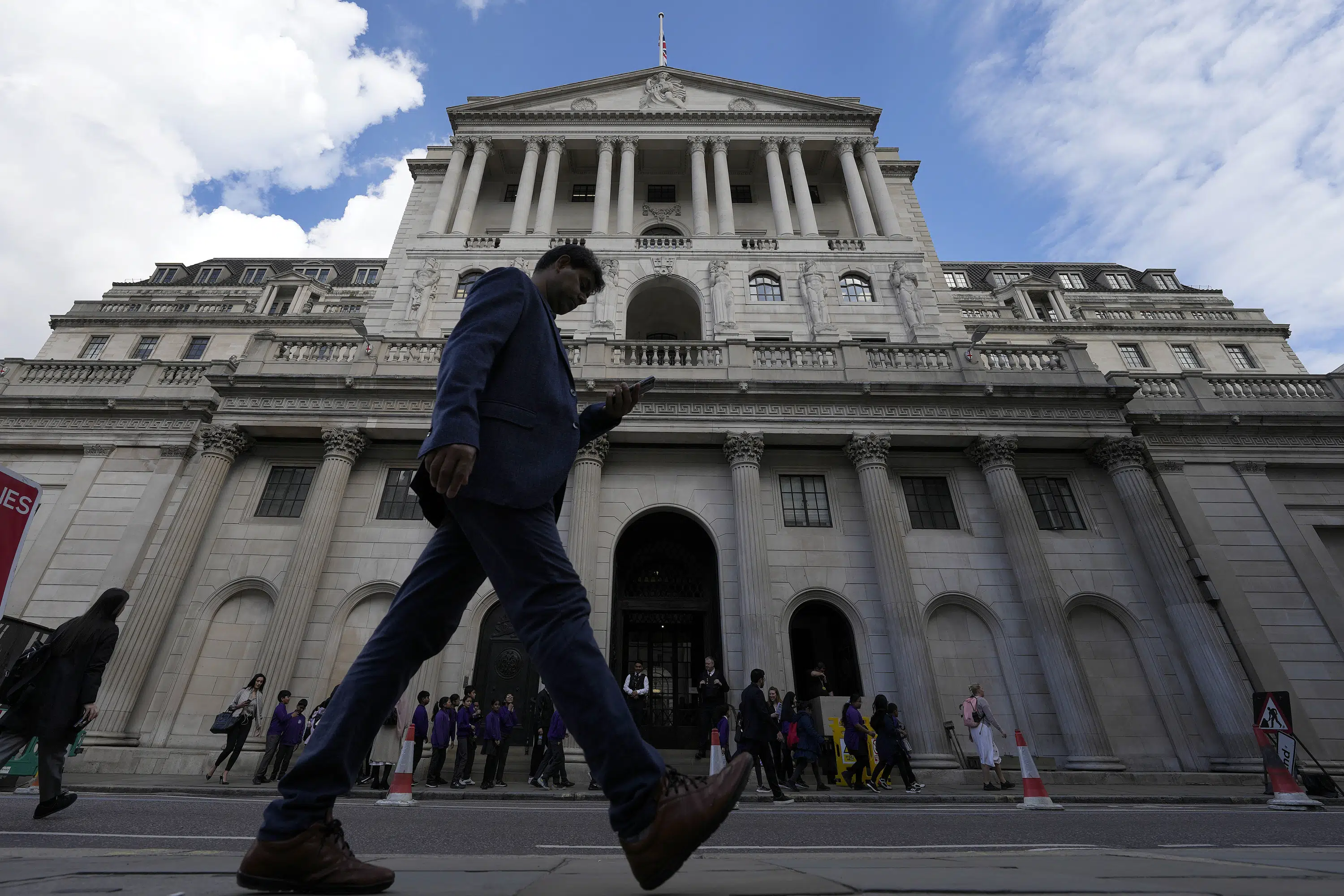 Bank of England raises UK interest rates to highest level since 2008