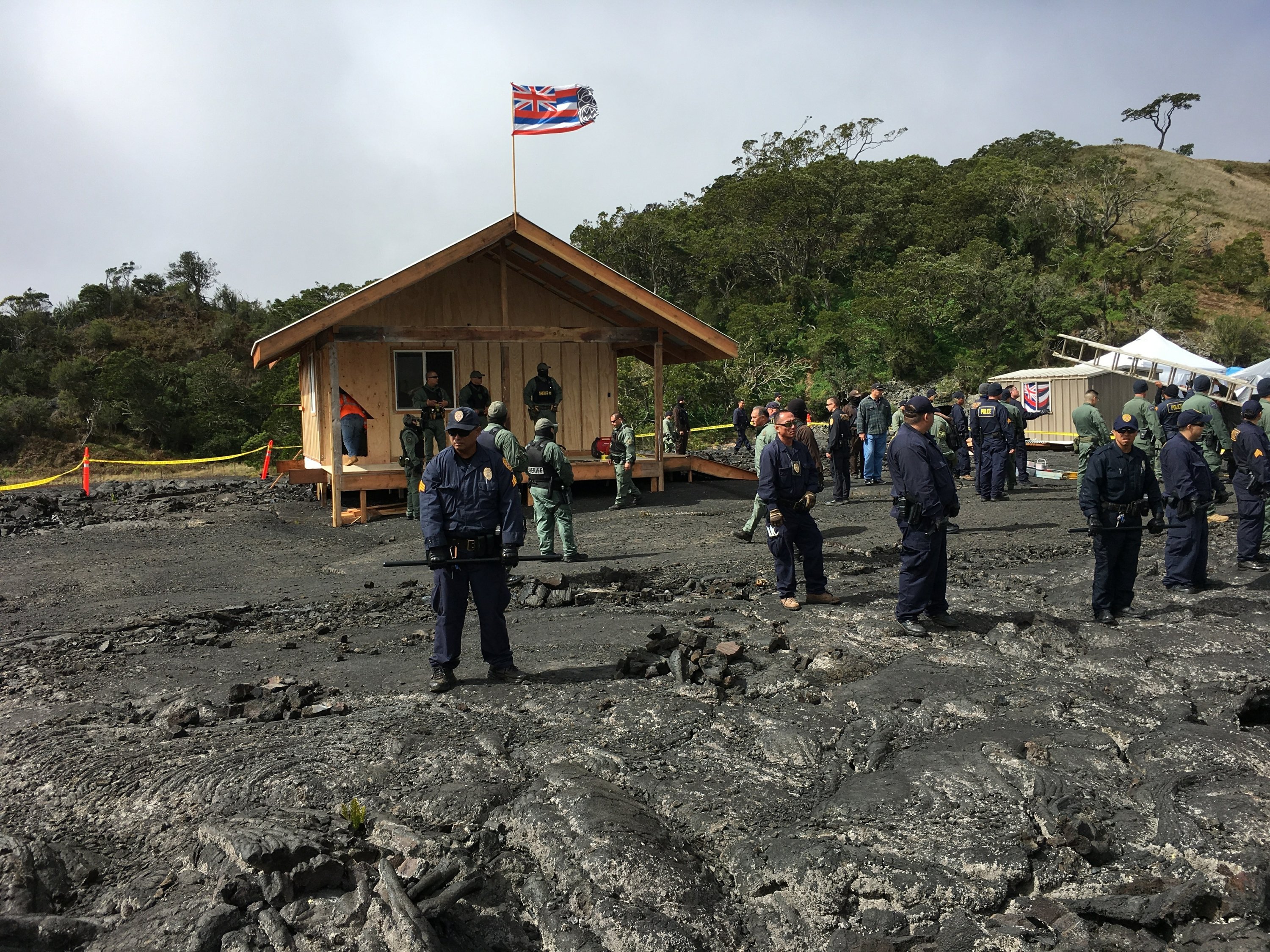 2 arrested in Hawaii near giant telescope protest site AP News