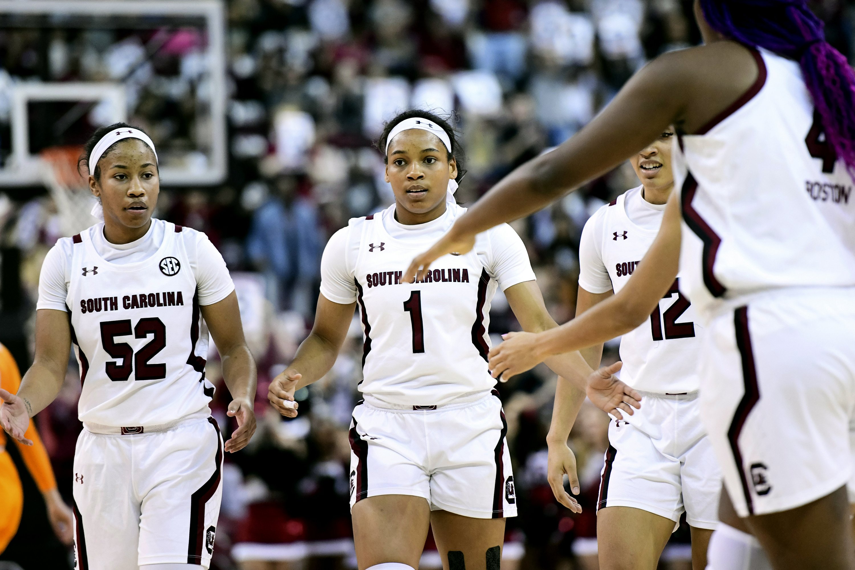 No 1 South Carolina Defeats No 22 Lady Vols 69 48 Ap News