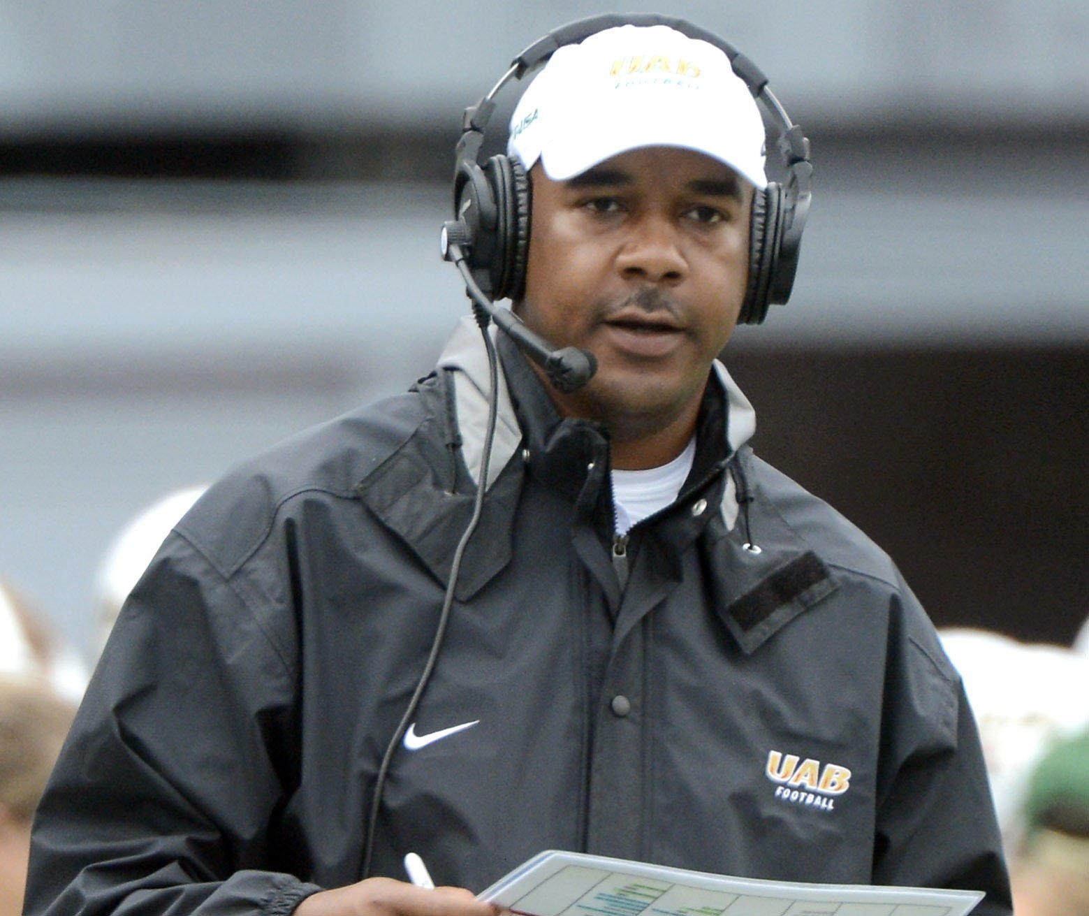 Florida promotes McGee to QBs coach to replace Johnson | AP News Florida promotes McGee to QBs coach to replace Johnson | AP News