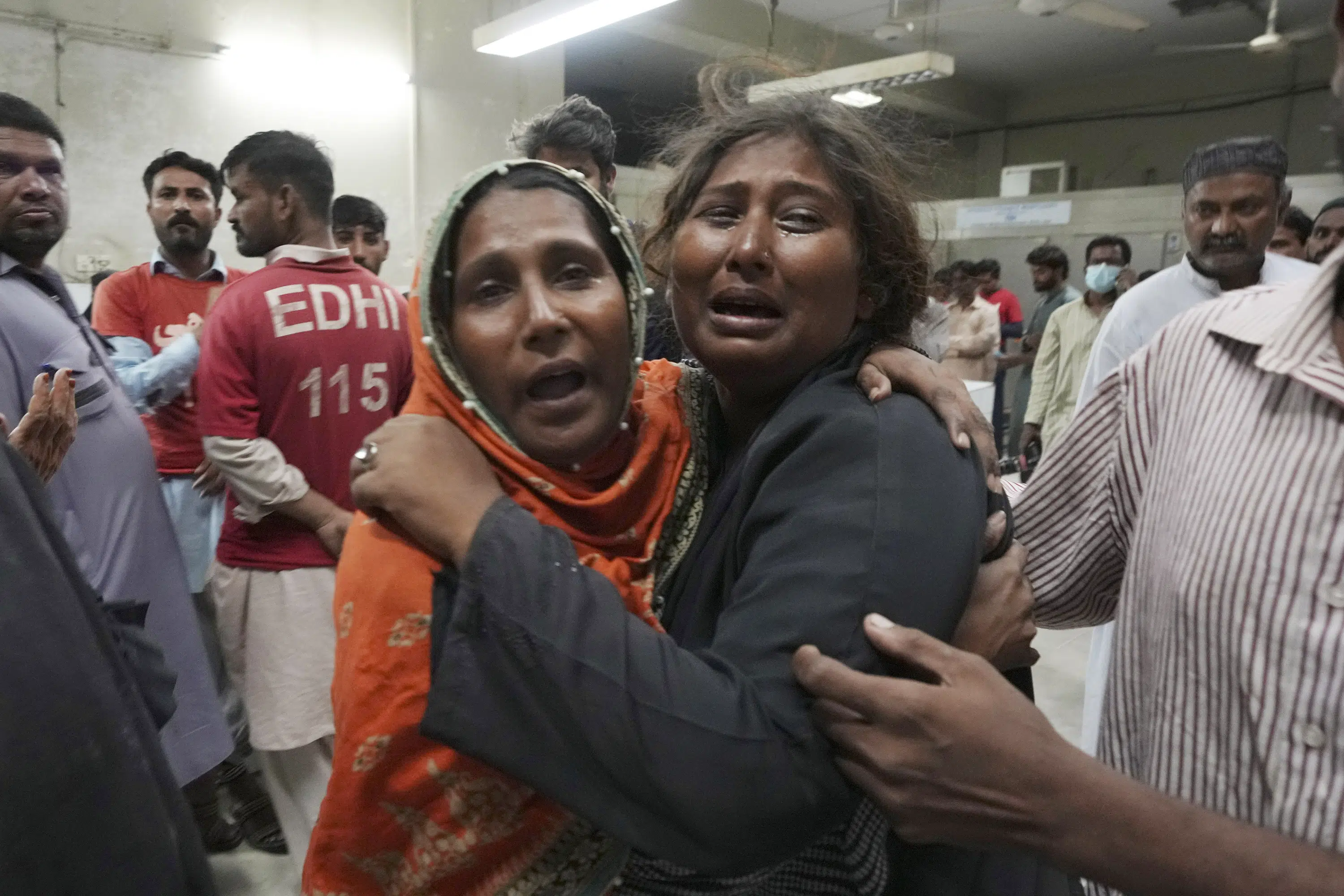 Pakistani police arrest 8 after deadly Ramadan food stampede