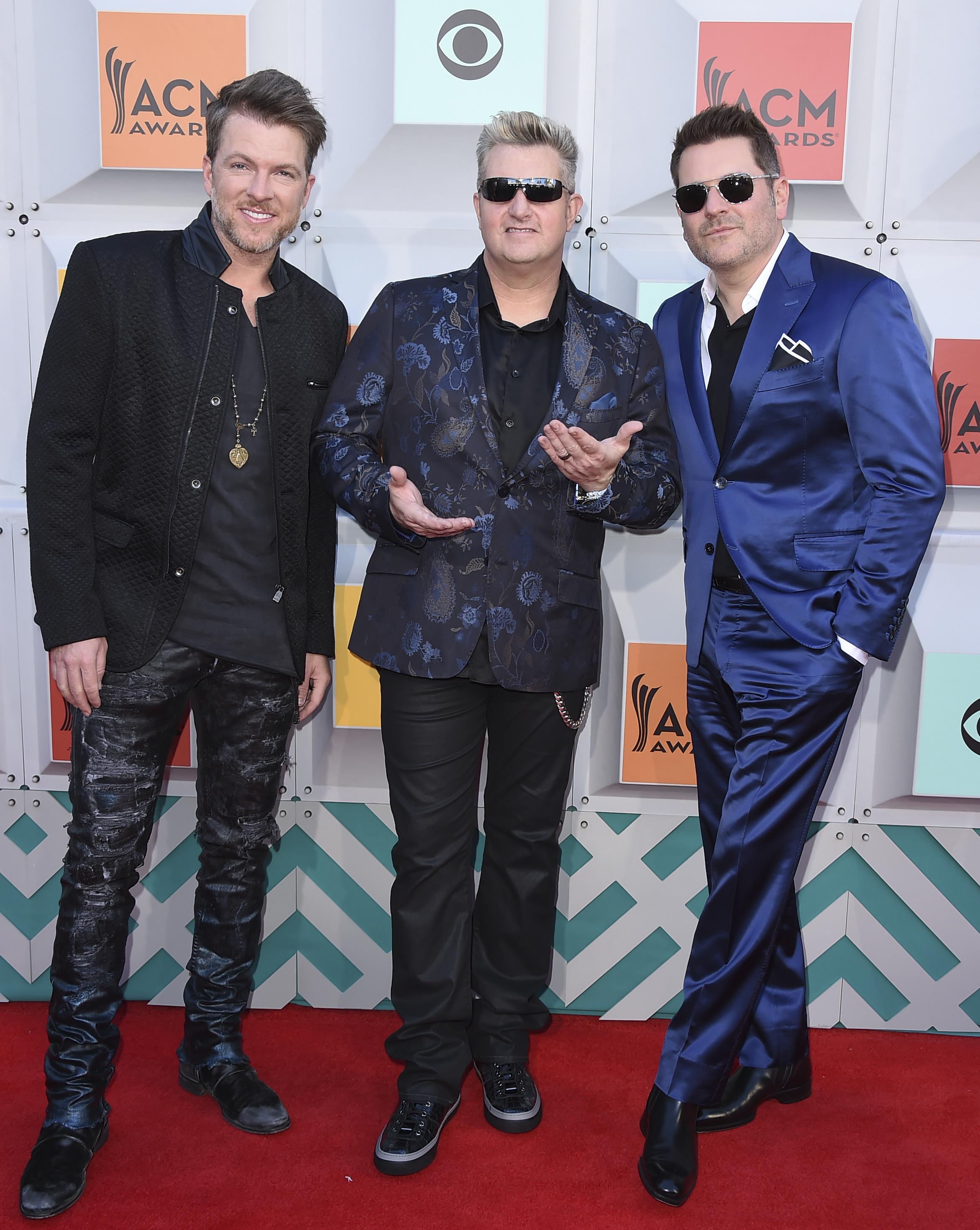 Rascal Flatts look to young songwriters for big hits | AP News