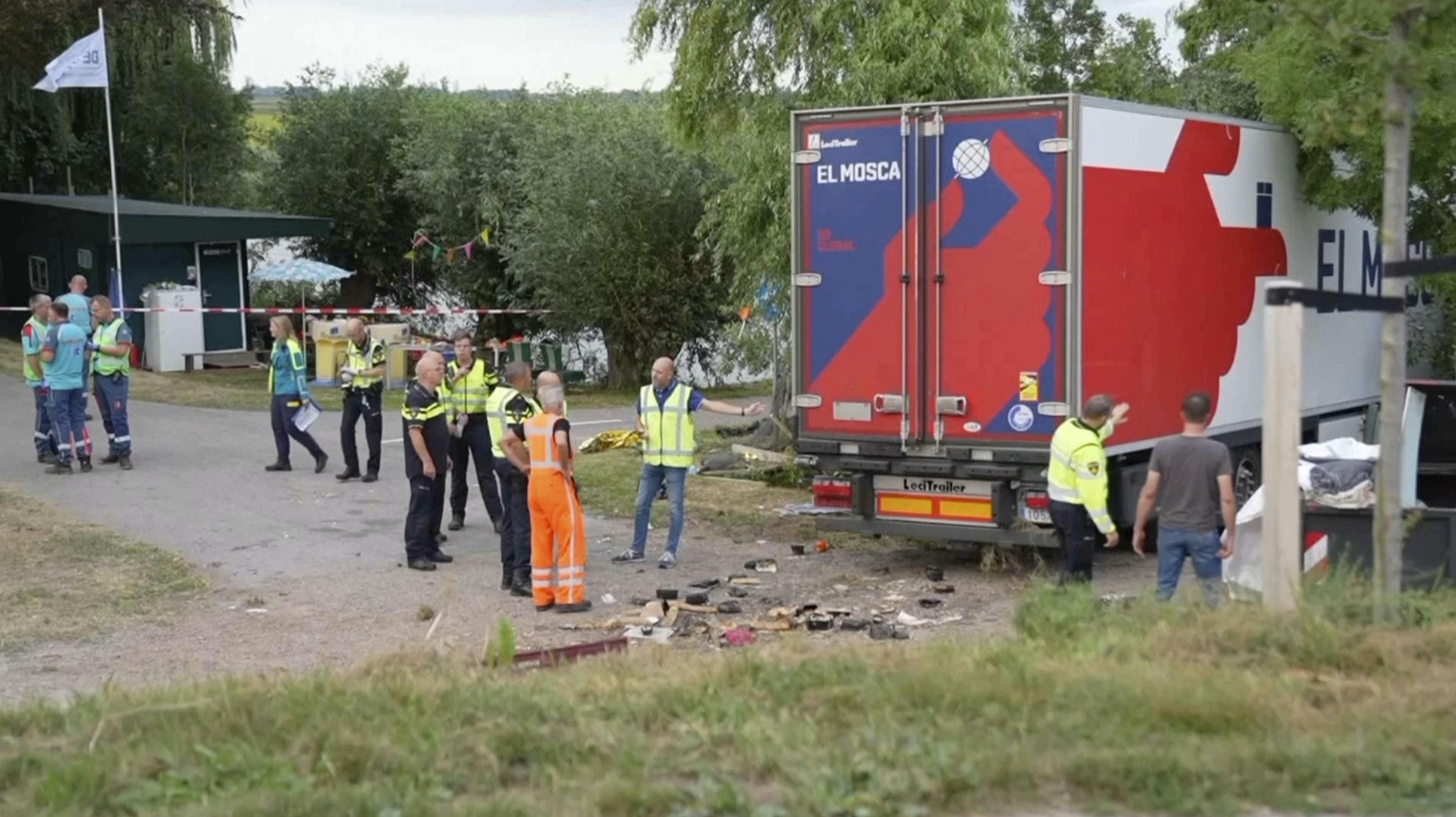 Nederlandse politie: 6 doden nadat vrachtwagen inrijdt op buurtbarbecue