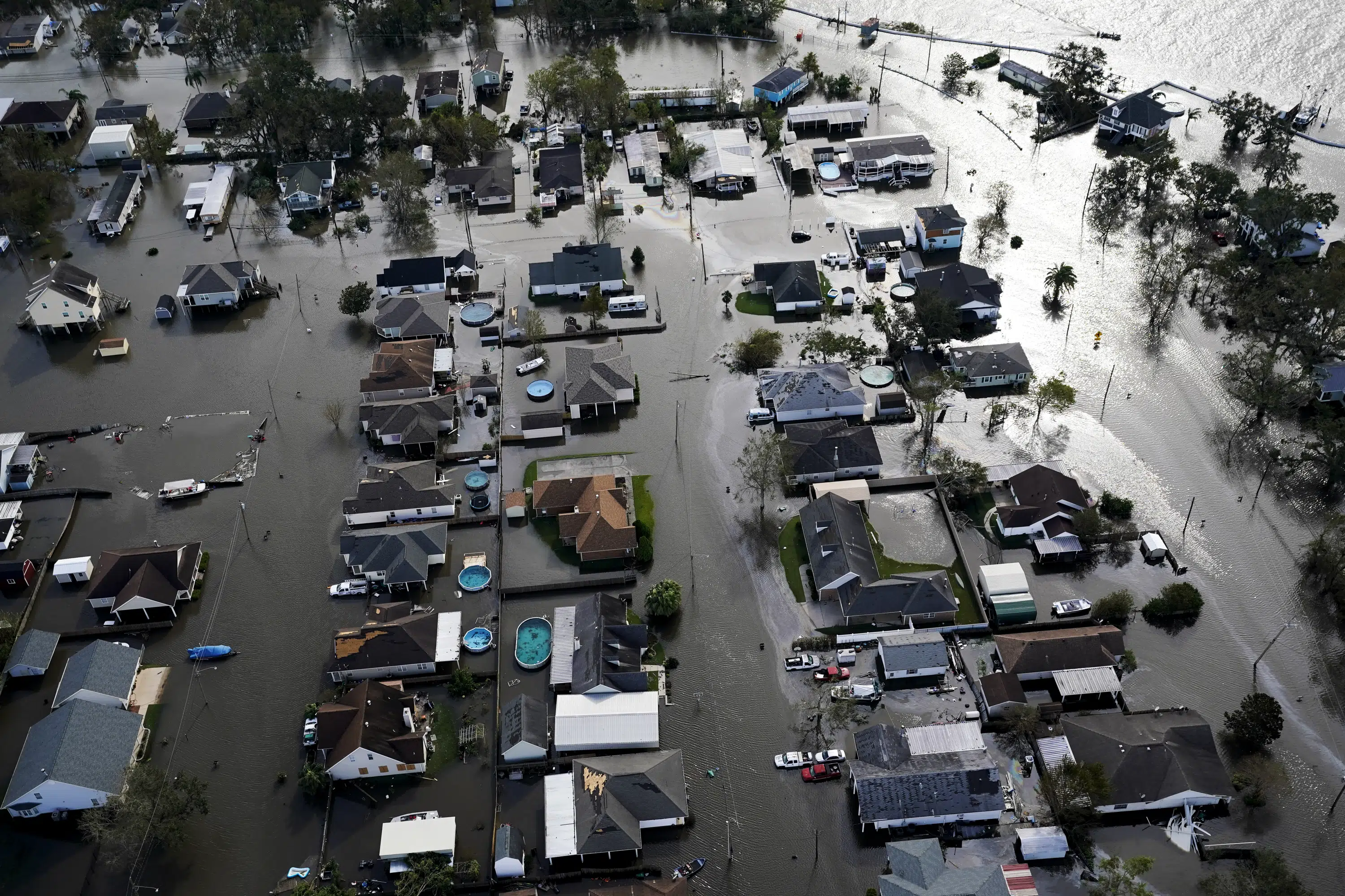 How busy will Atlantic hurricane season be? Depends on who wins unusual battle of climatic titans How busy will Atlantic hurricane season be? Depends on who wins unusual battle of climatic titans