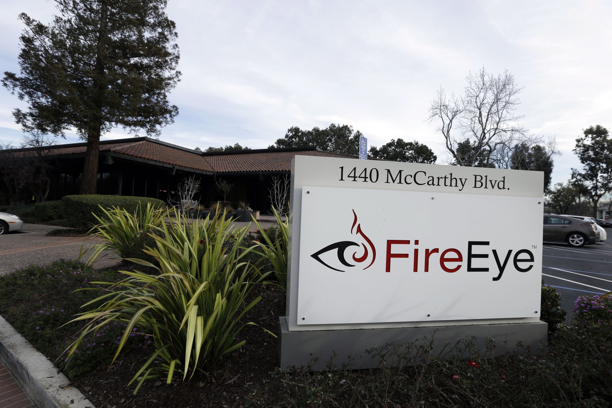apnews.com - Frank Bajak - Cybersecurity firm: Booting hackers a complex chore