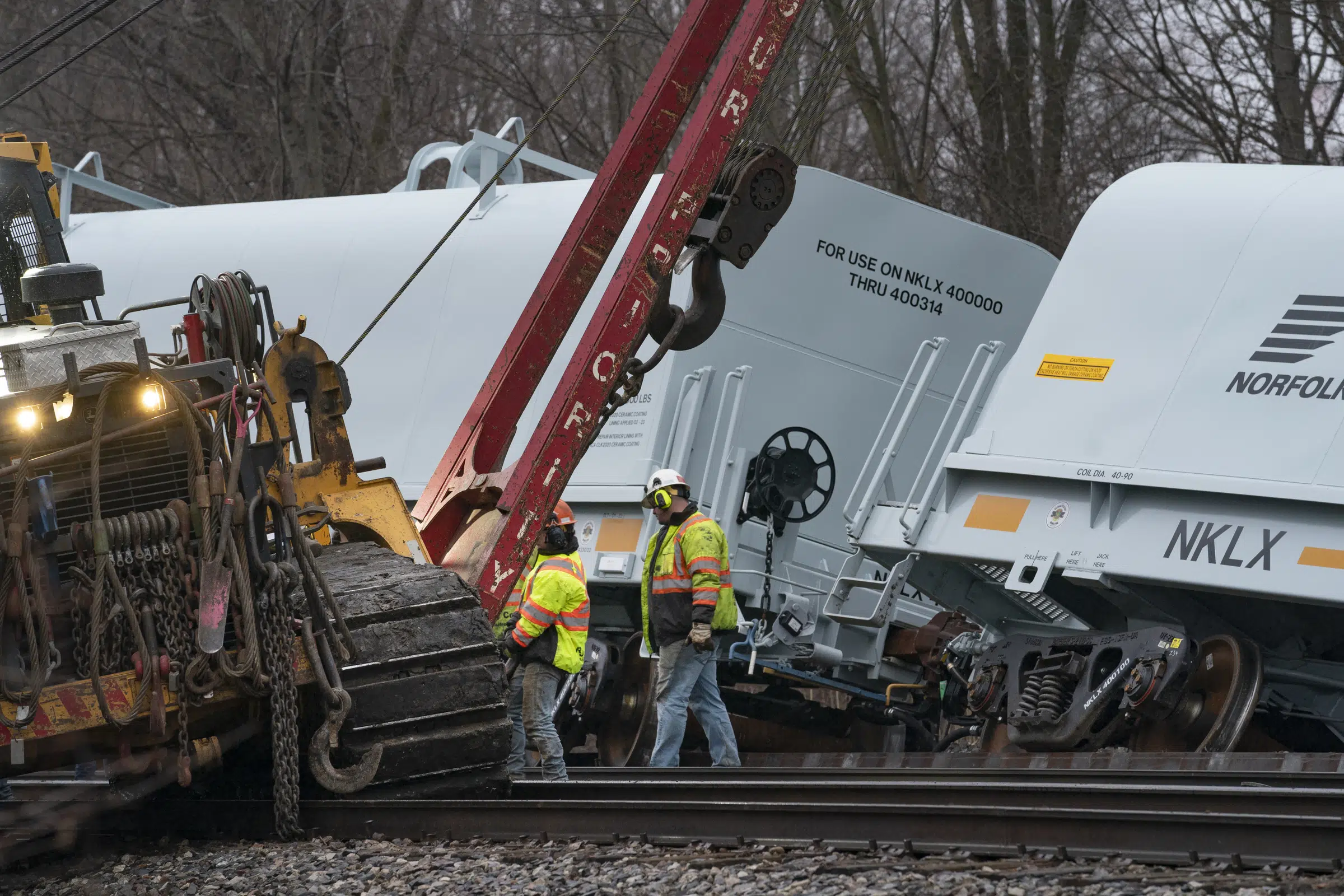 2 train derailments have similar risks, different outcomes