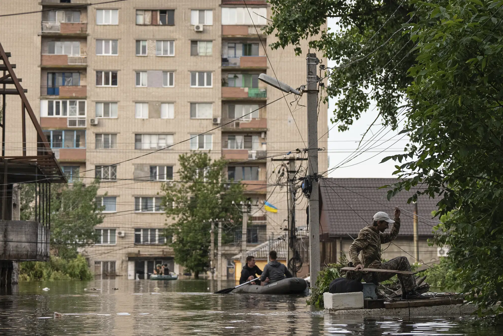 Deluge from ruptured Ukrainian dam is latest tragedy for Kherson residents since Russian invasion