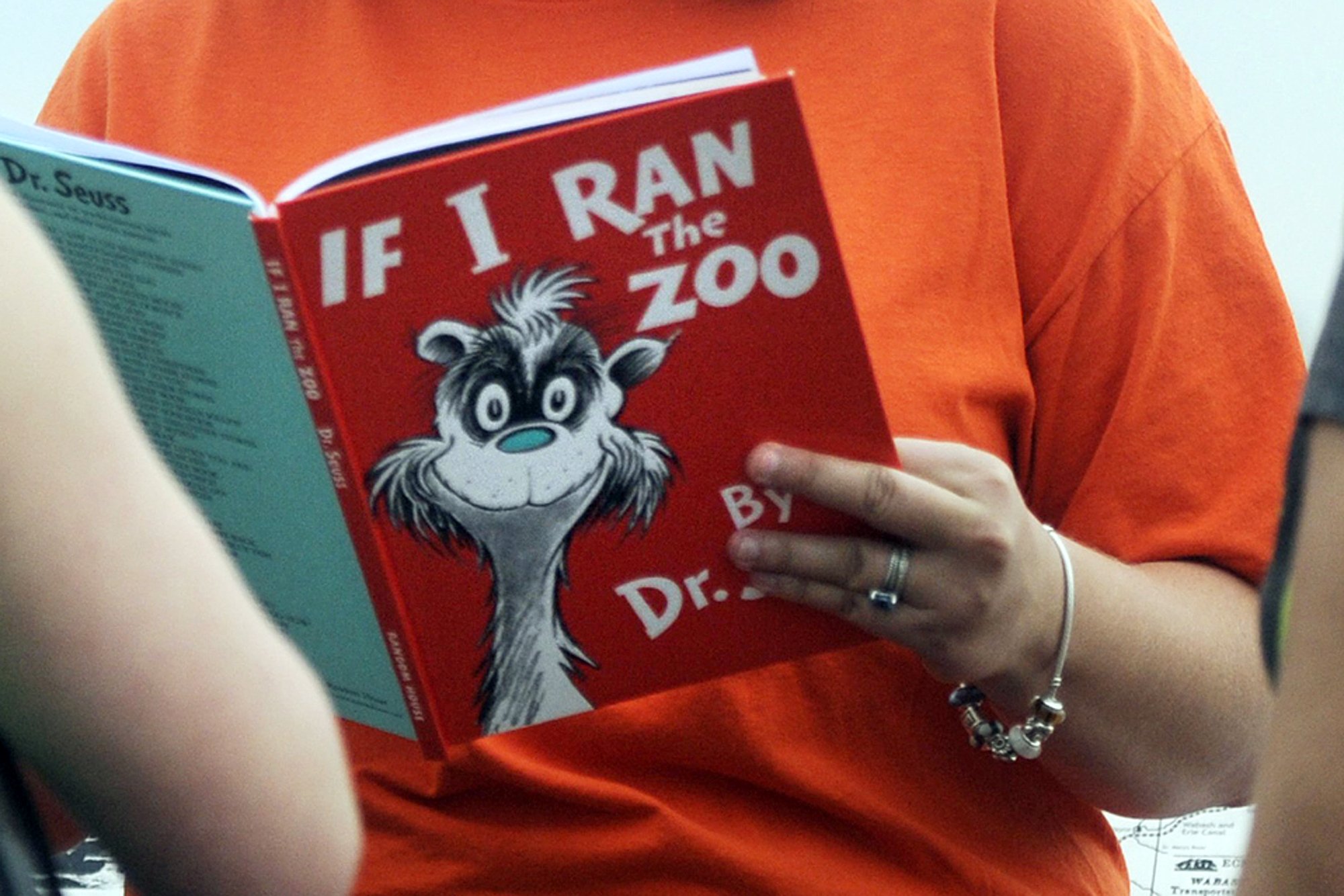 6 Dr Seuss Books Won T Be Published For Racist Images