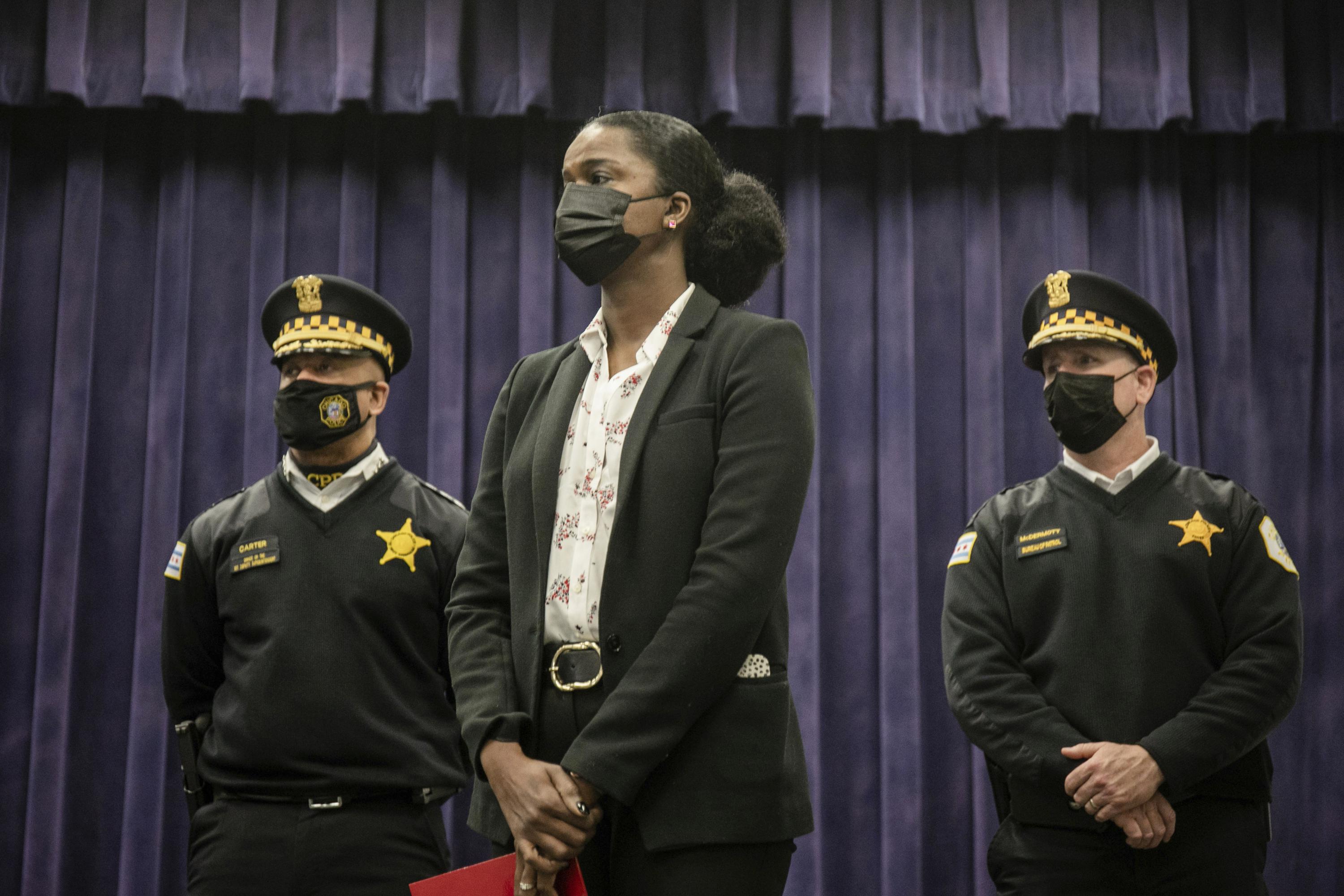 Man, teen charged with murder in death of Chicago girl, 8 | AP News