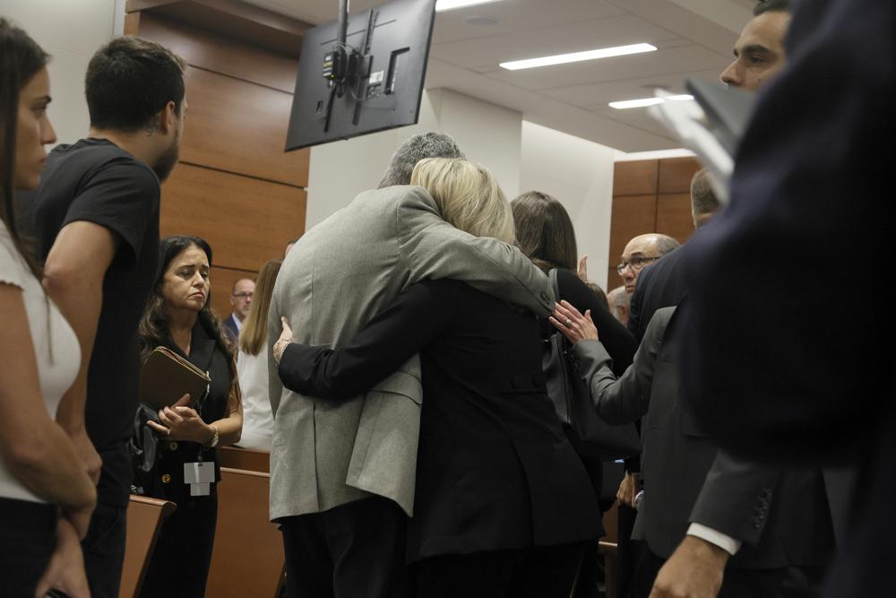 Parkland school shooter to get life sentence for killing 17 Parkland school shooter to get life sentence for killing 17