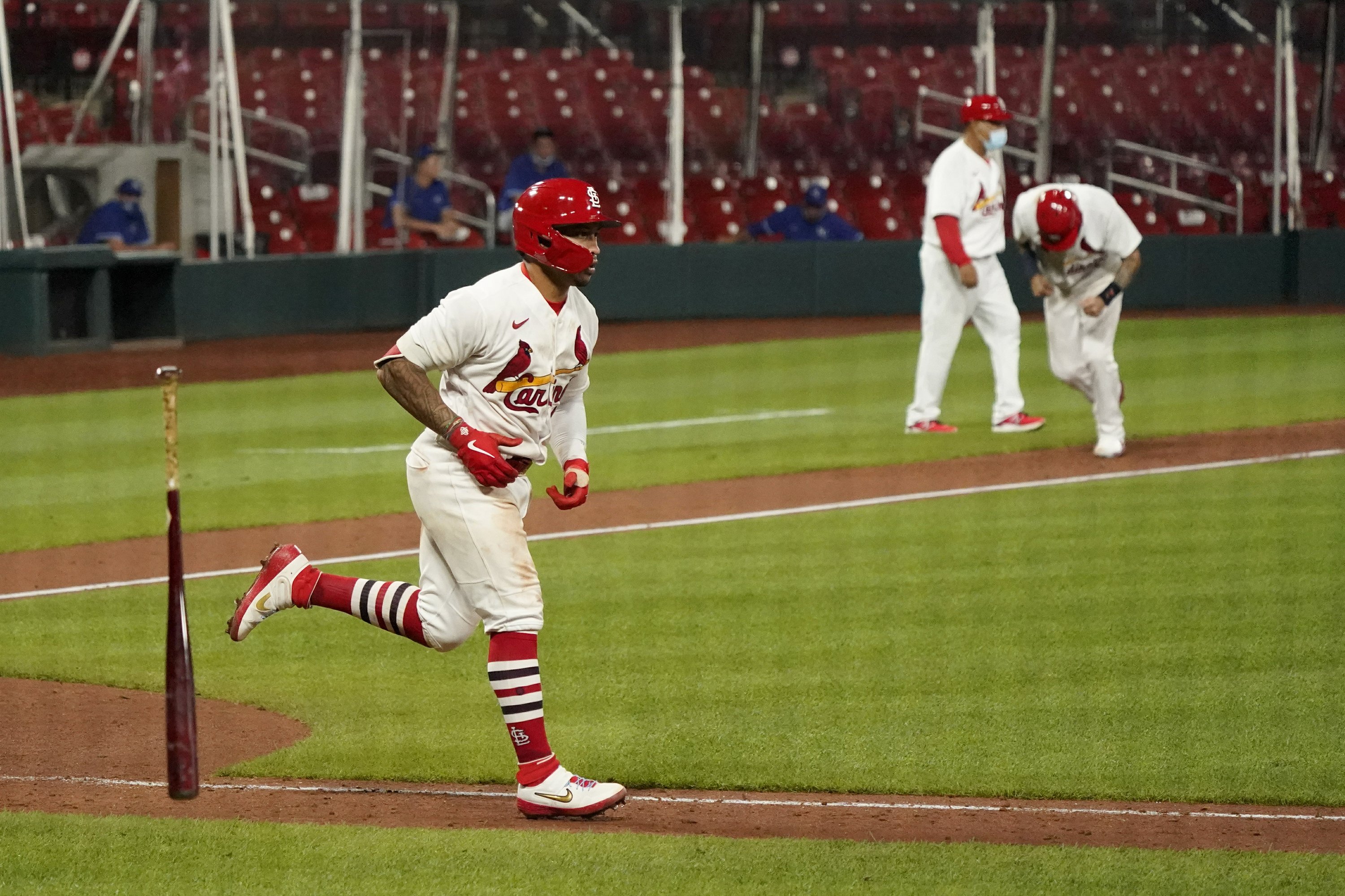 Cardinals score 4 in 9th, beat KC; Fowler, Flaherty sit out