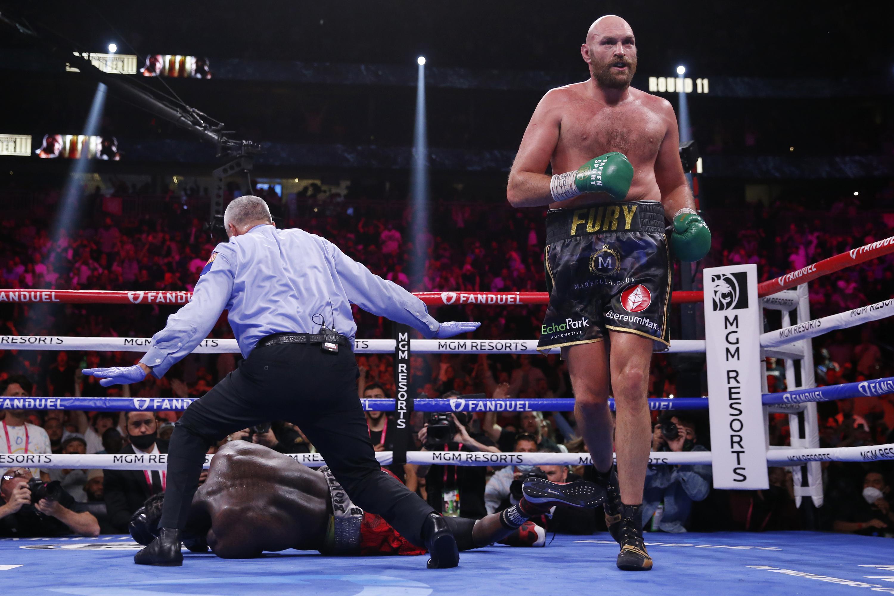 Wilder-Fury II: Tyson Fury absolutely dominates Deontay Wilder to claim WBC  title - Roll 'Bama Roll