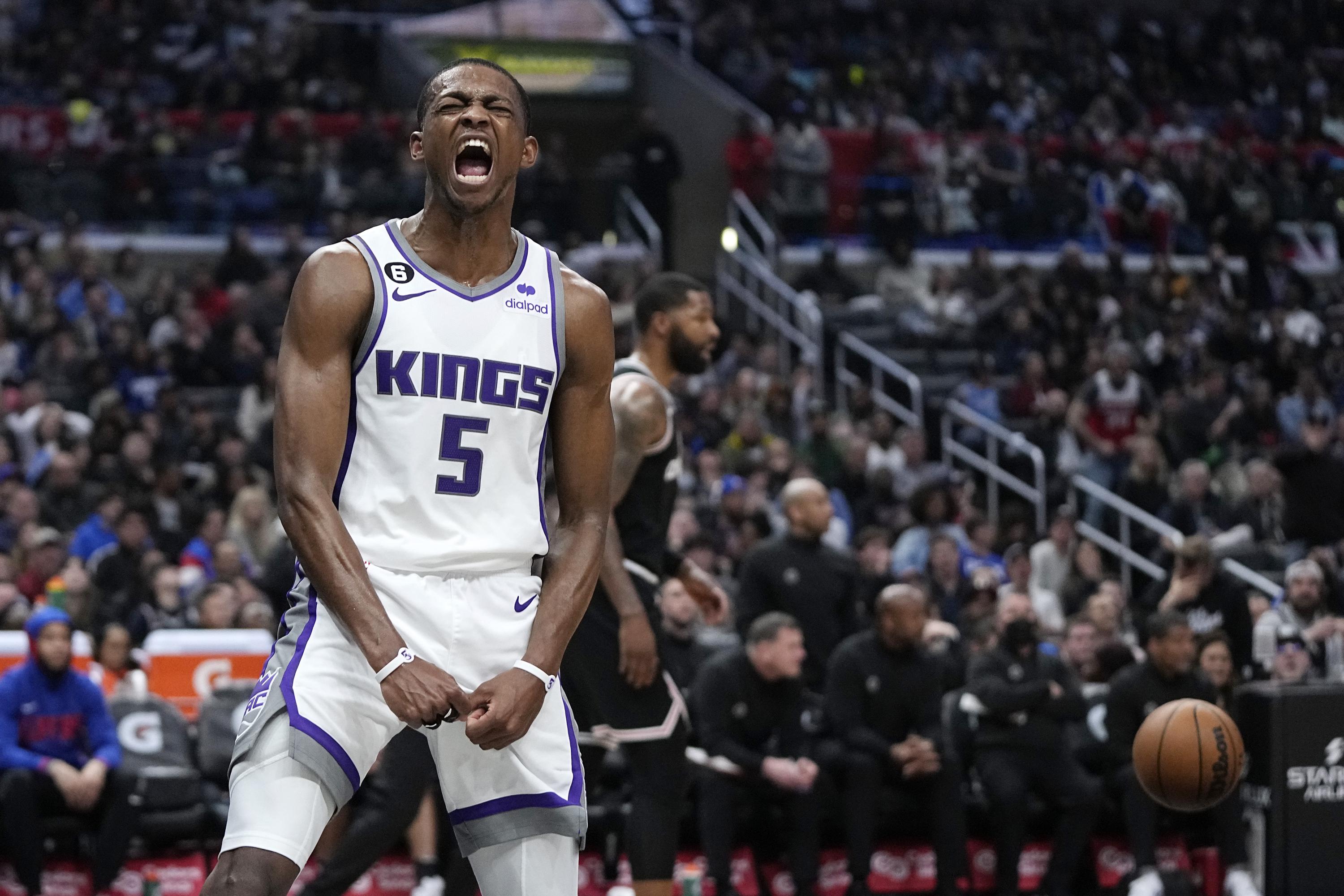 NBA roundup: Kings edge Clippers 176-175 in 2OT